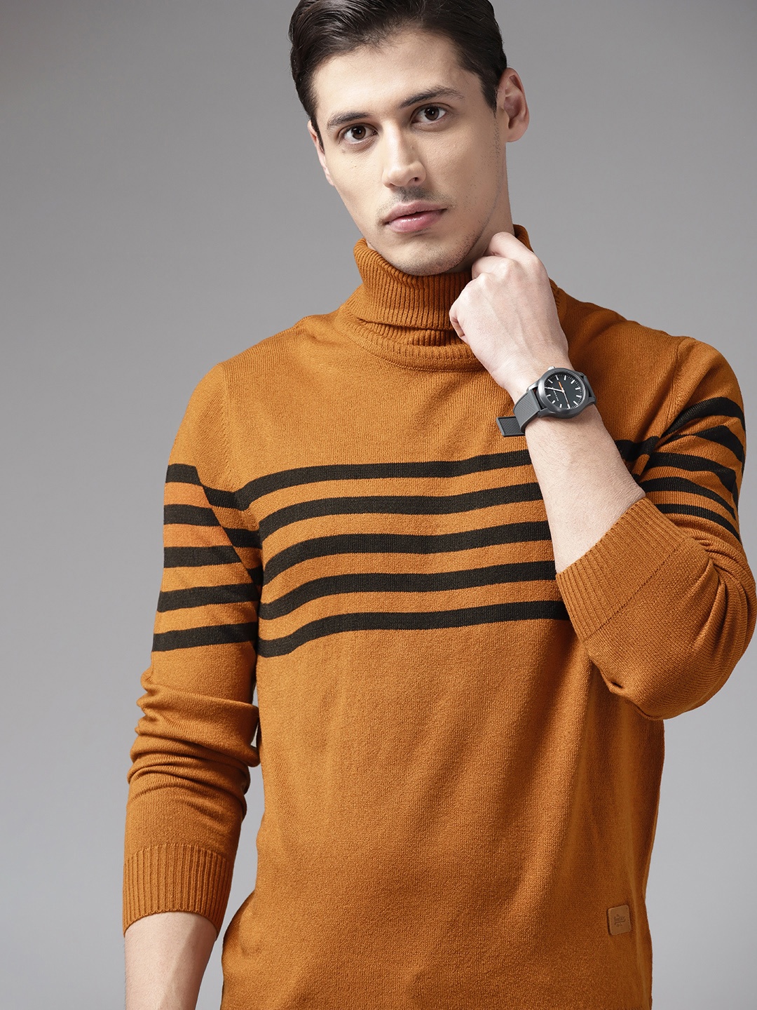 

The Roadster Lifestyle Co Men Rust Brown Striped Pullover