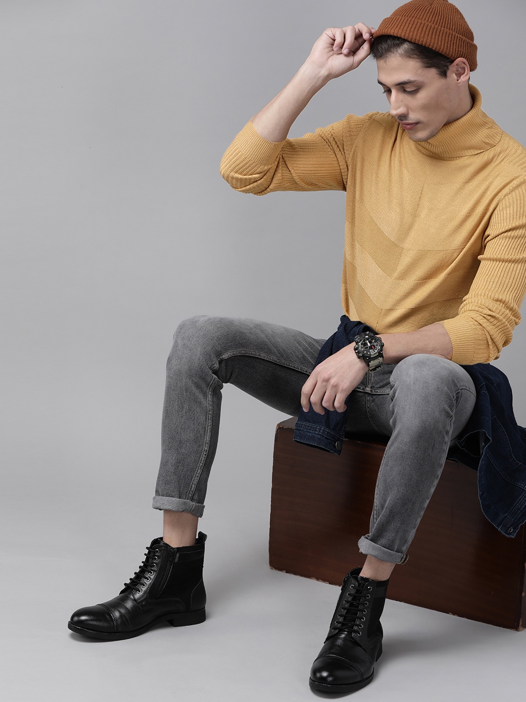 

The Roadster Lifestyle Co Men Mustard Yellow Self-Striped Pullover