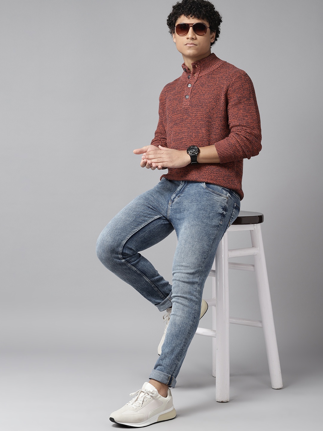 

The Roadster Lifestyle Co. Men Rust Brown & Navy Blue Solid Pure Cotton Pullover
