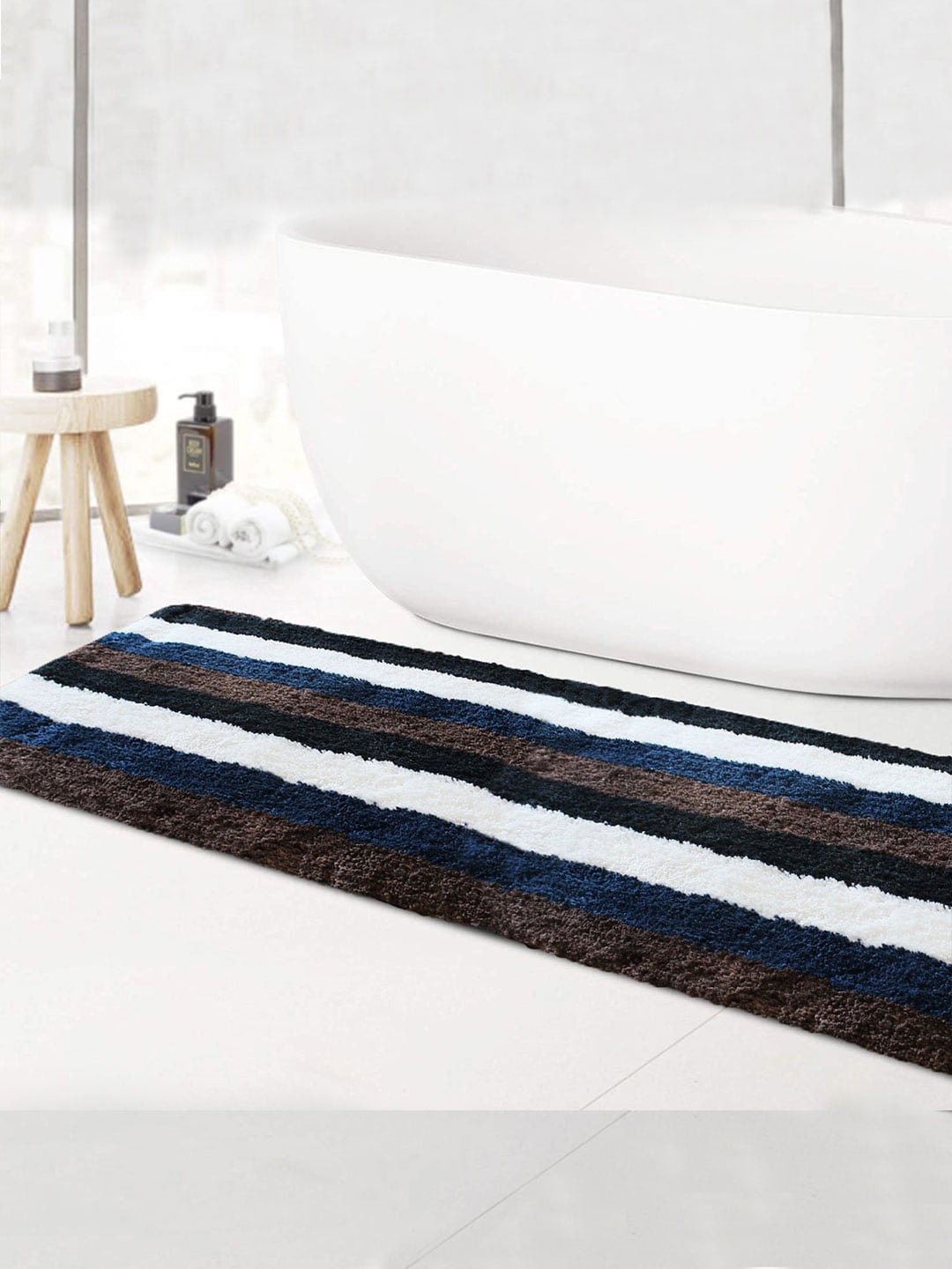 

LUXEHOME INTERNATIONAL Brown & White Striped 1850 GSM Bath Rug