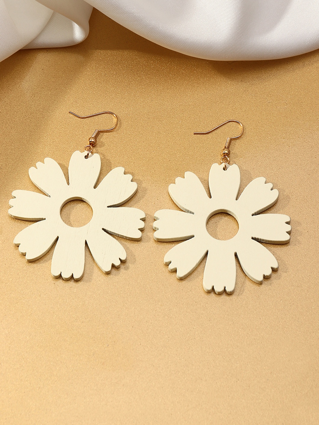 

URBANIC Beige Floral Drop Earrings