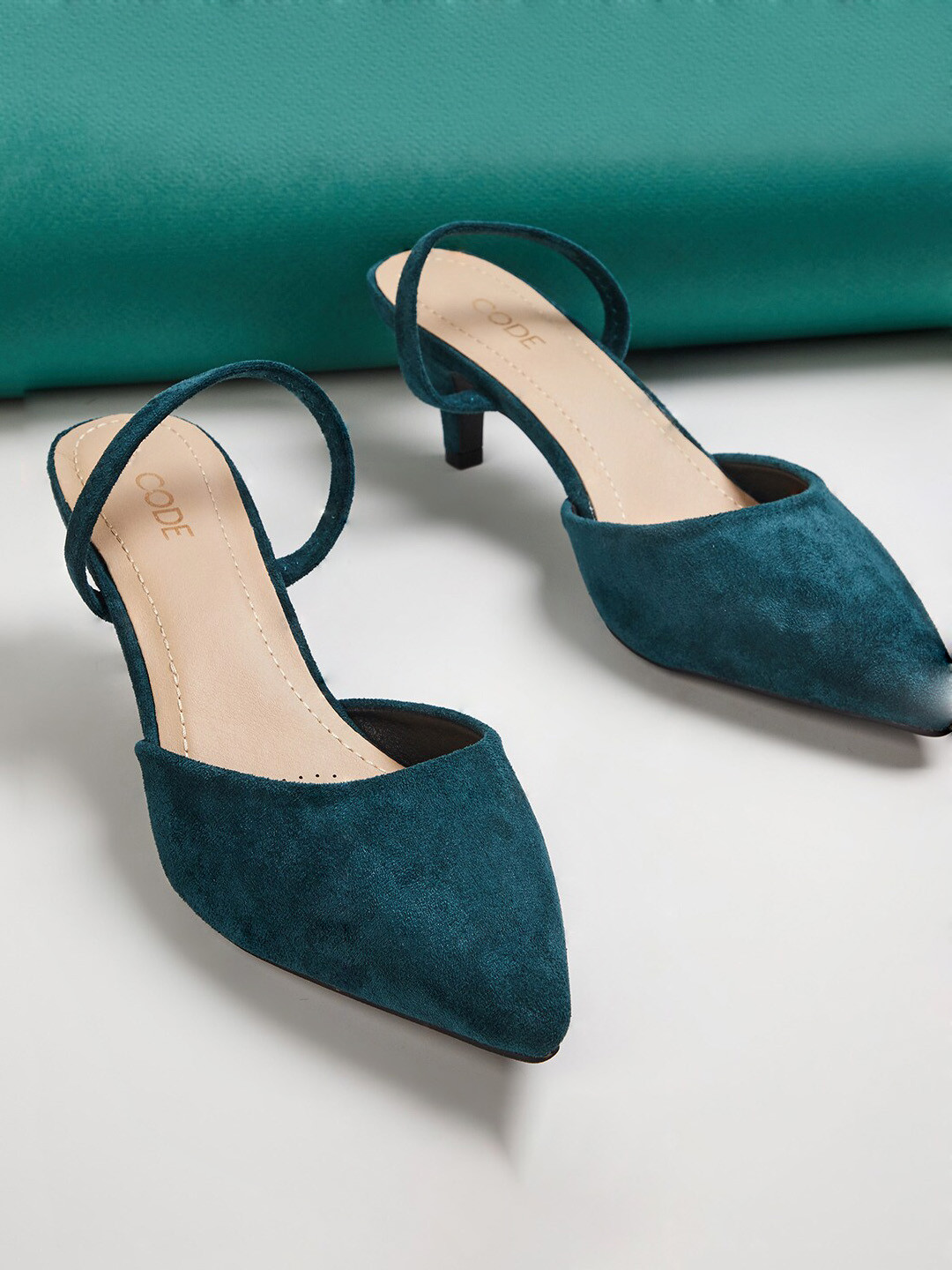 

CODE by Lifestyle Women Green Striped Flatforms