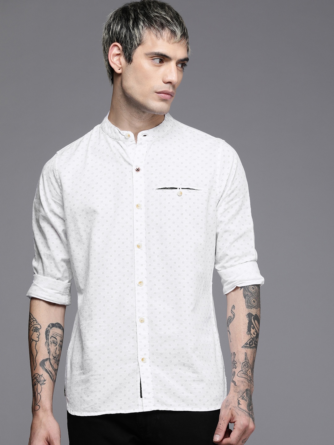 

WROGN Men White & Black Printed Slim Fit Pure Cotton Casual Shirt