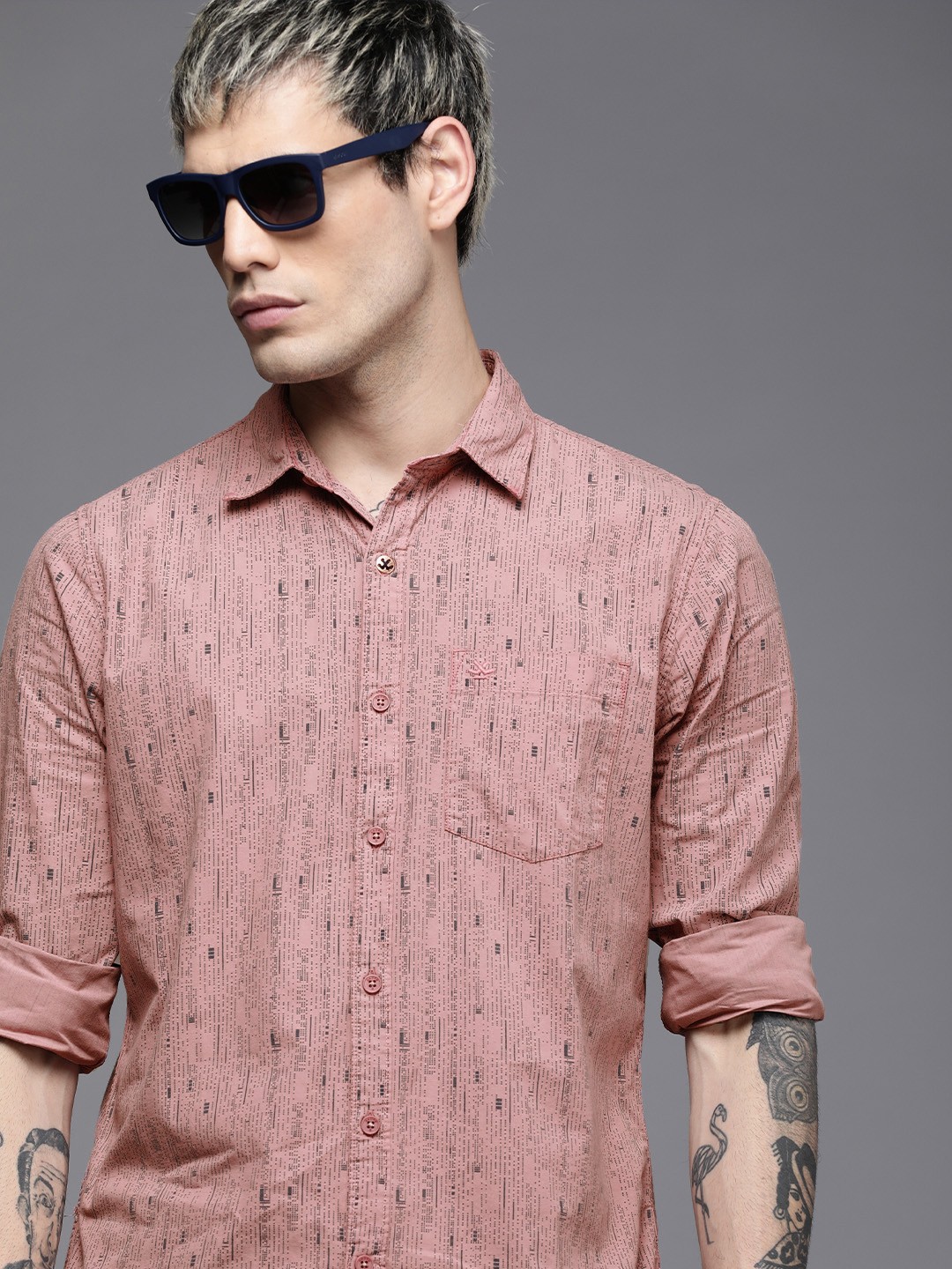 

WROGN Men Pink & Blue Slim Fit Printed Casual Shirt