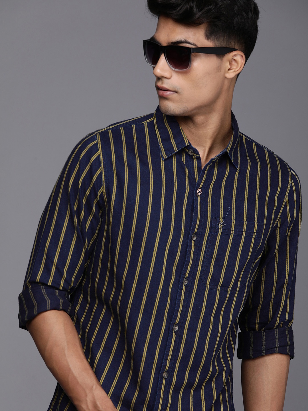 

WROGN Men Navy Blue & Yellow Slim Fit Striped Pure Cotton Casual Shirt