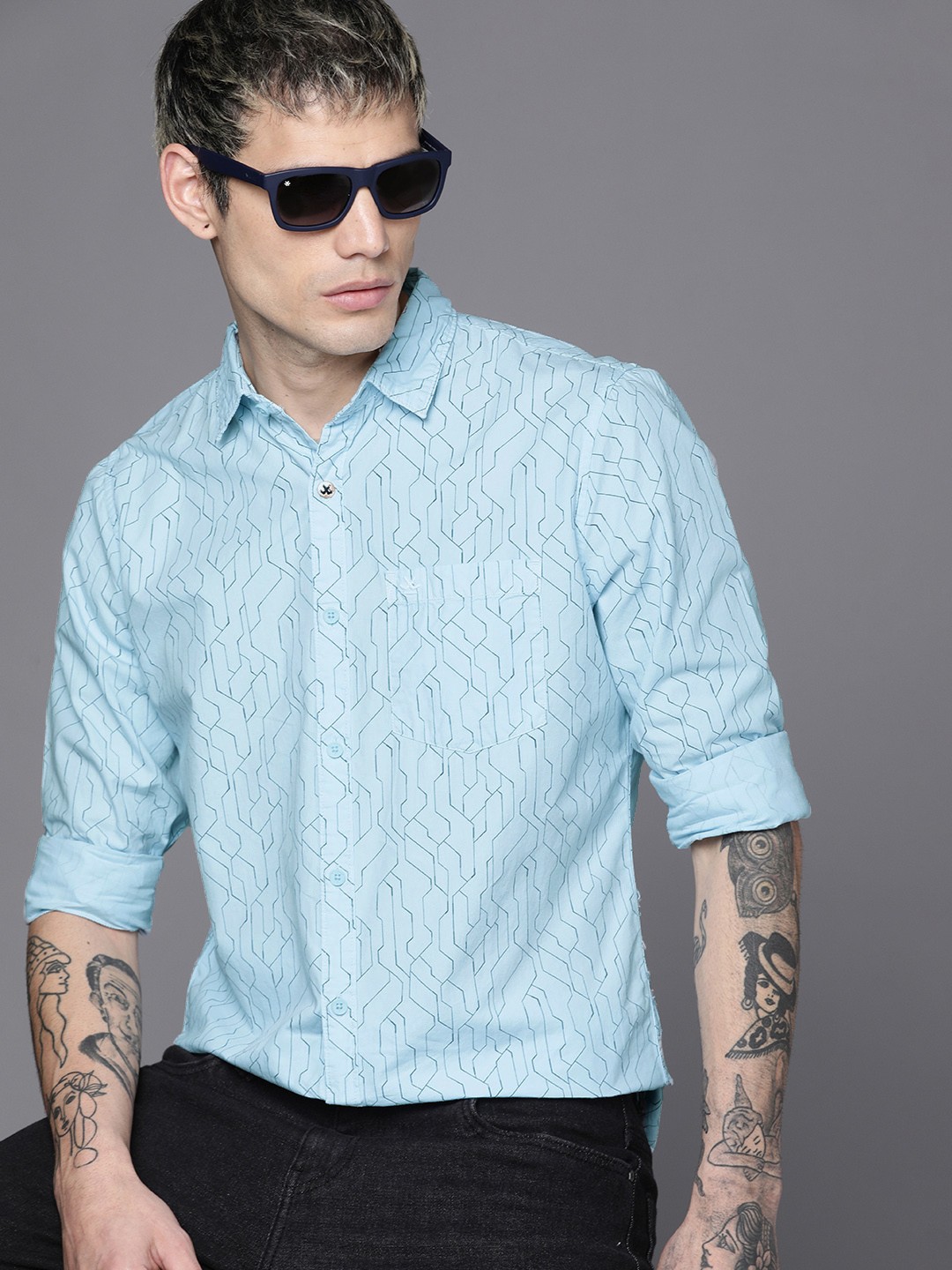 

WROGN Men Blue Slim Fit Printed Casual Shirt