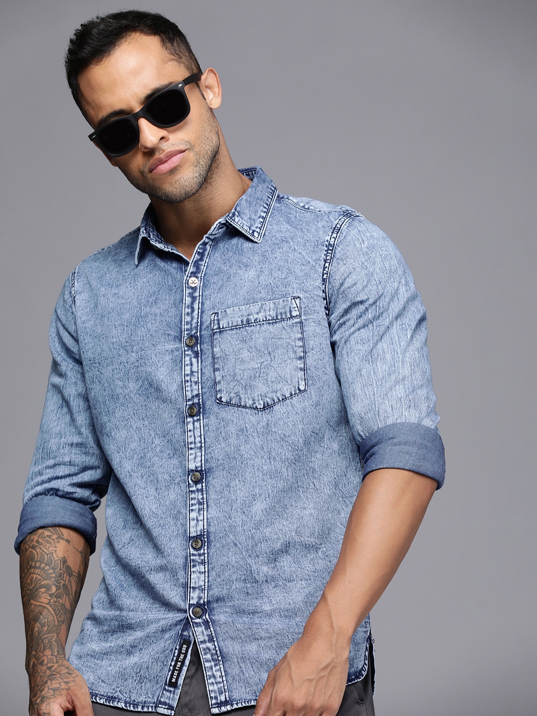 

WROGN Men Blue Slim Fit Solid Pure Cotton Casual Denim Shirt
