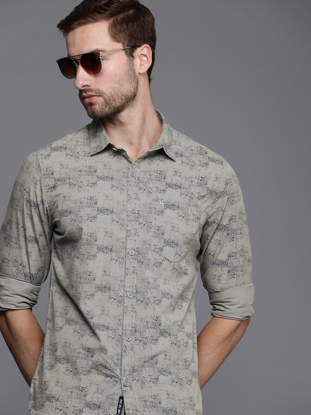 

WROGN Men Olive Green Slim Fit Printed Casual Shirt
