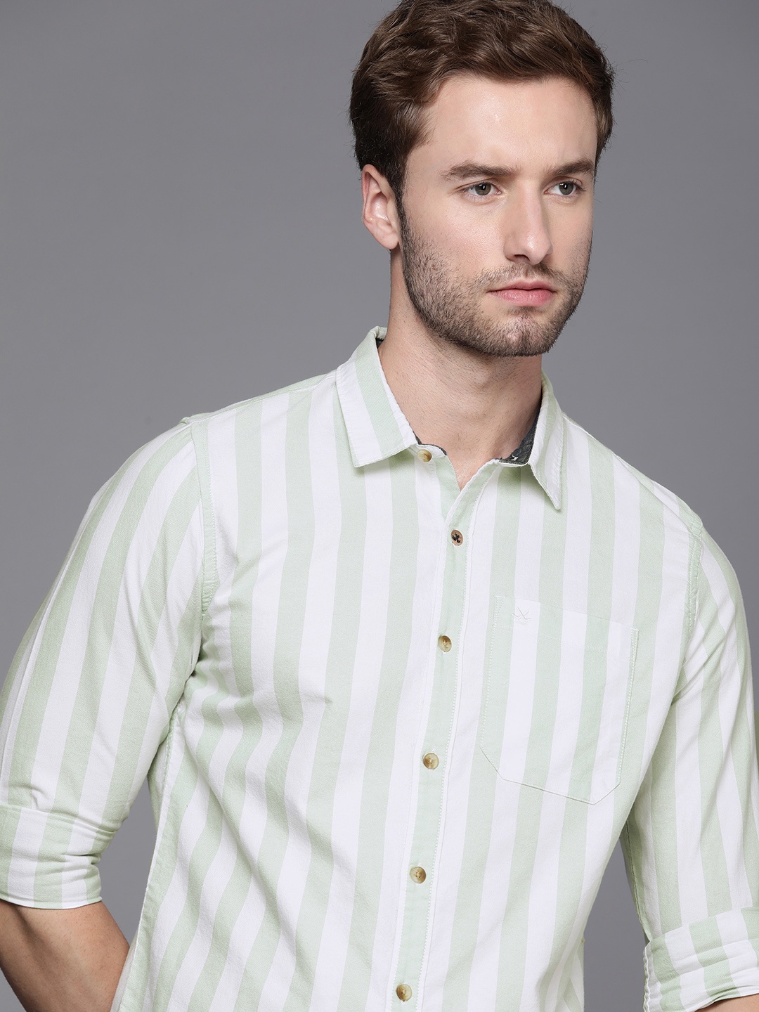 

WROGN Men Sage Green Horizontal Striped Slim Fit Pure Cotton Casual Shirt