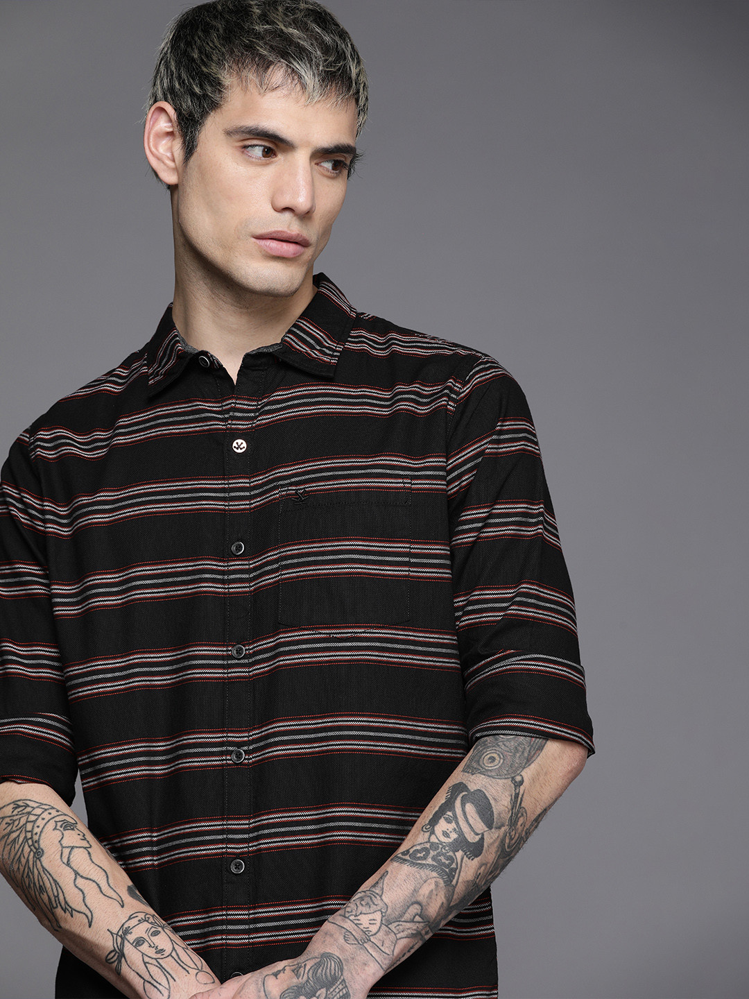 

WROGN Men Maroon Slim Fit Striped Casual Shirt