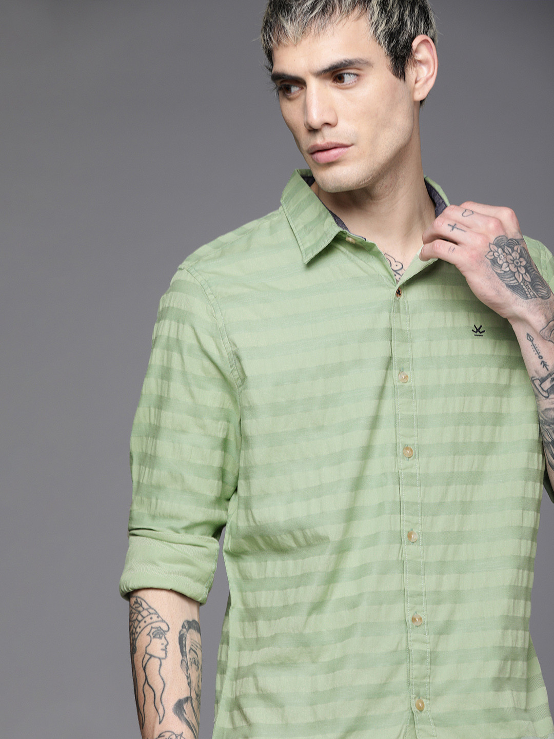 

WROGN Men Green Slim Fit Horizontal Stripes Casual Shirt