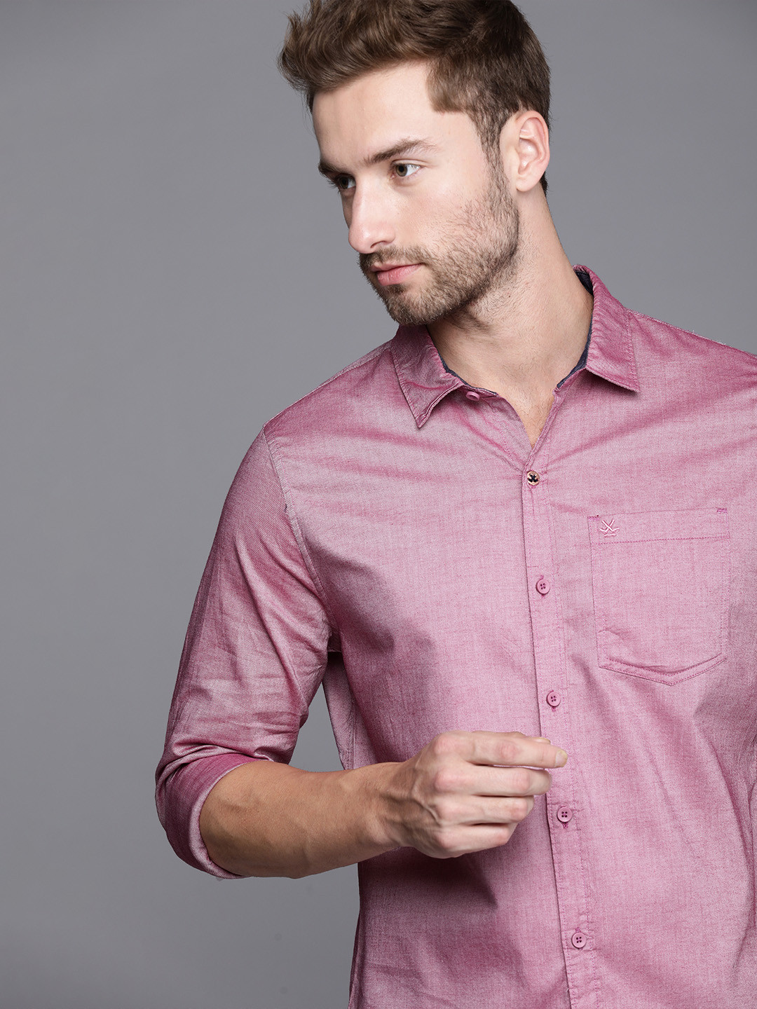 

WROGN Men Purple Solid Slim Fit Pure Cotton Casual Shirt