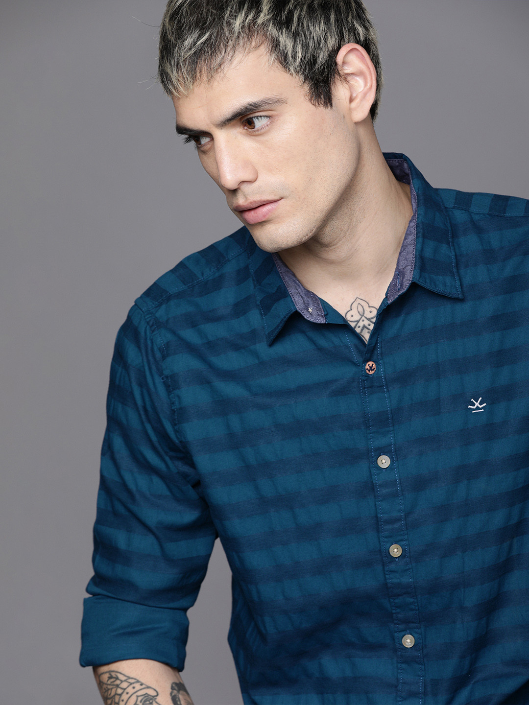 

WROGN Men Navy Blue Horizontal Stripes Casual Shirt