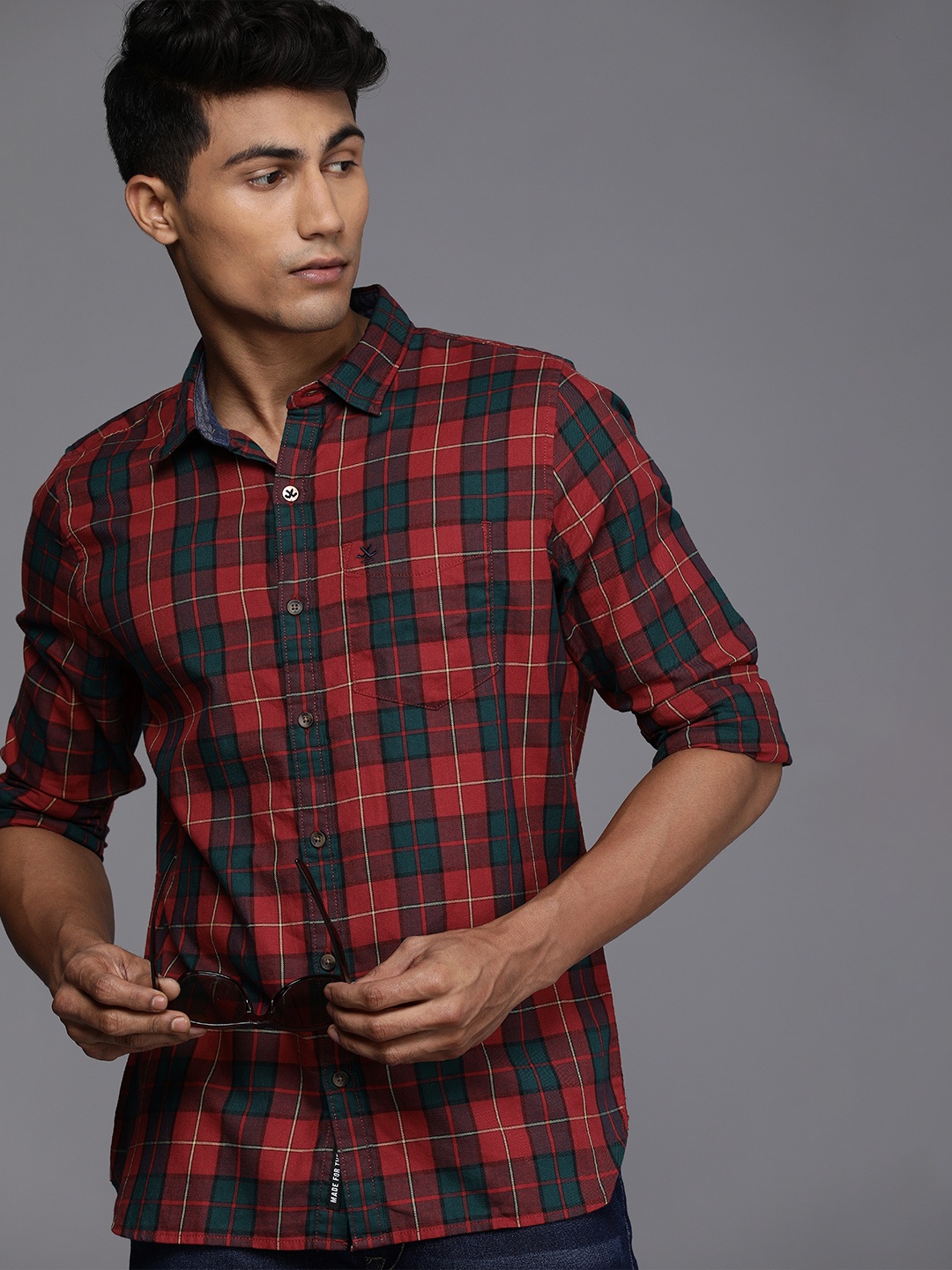 

WROGN Men Red & Green Slim Fit Opaque Checked Casual Shirt