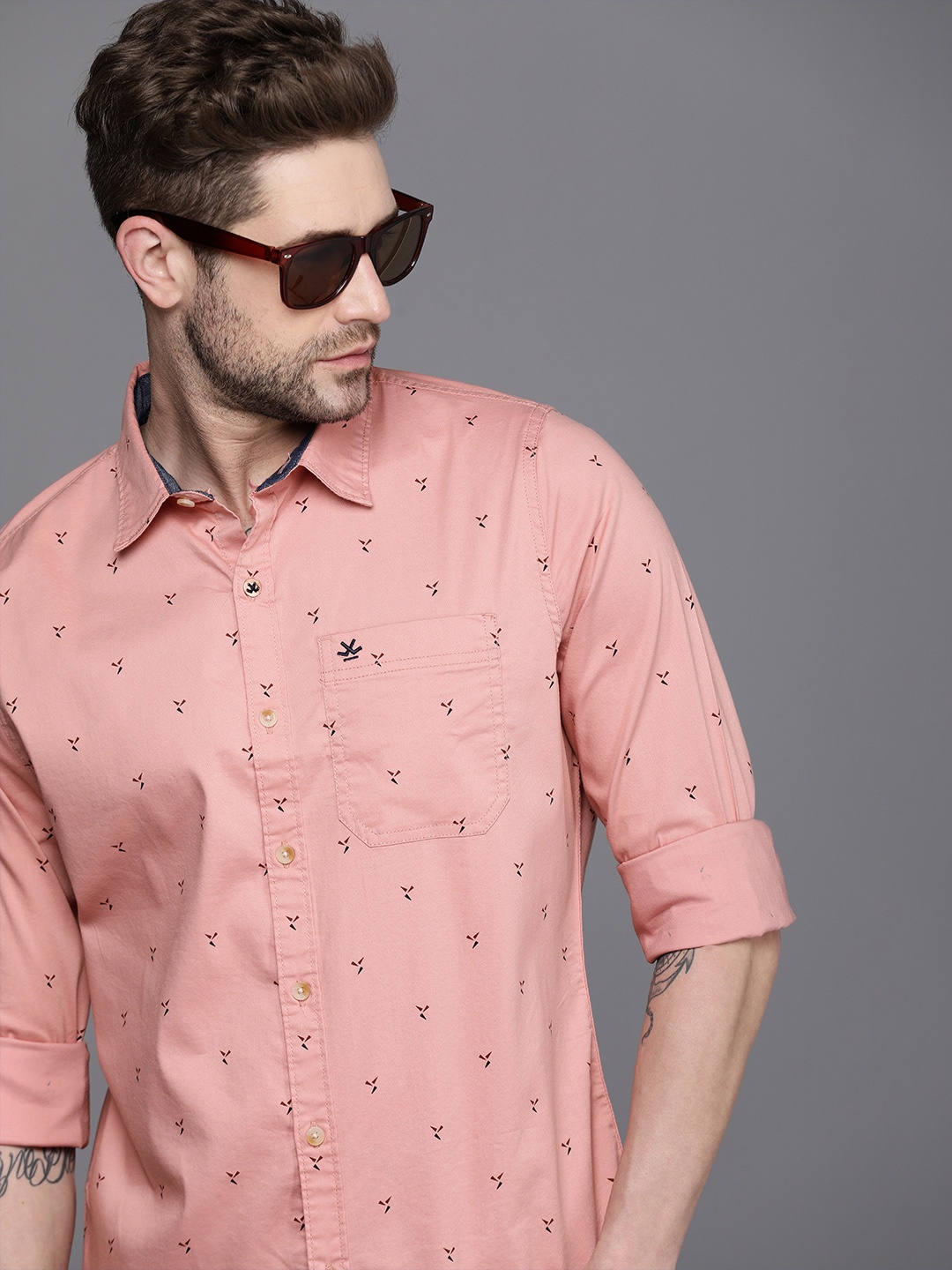 

WROGN Men Pink Slim Fit Opaque Printed Casual Shirt
