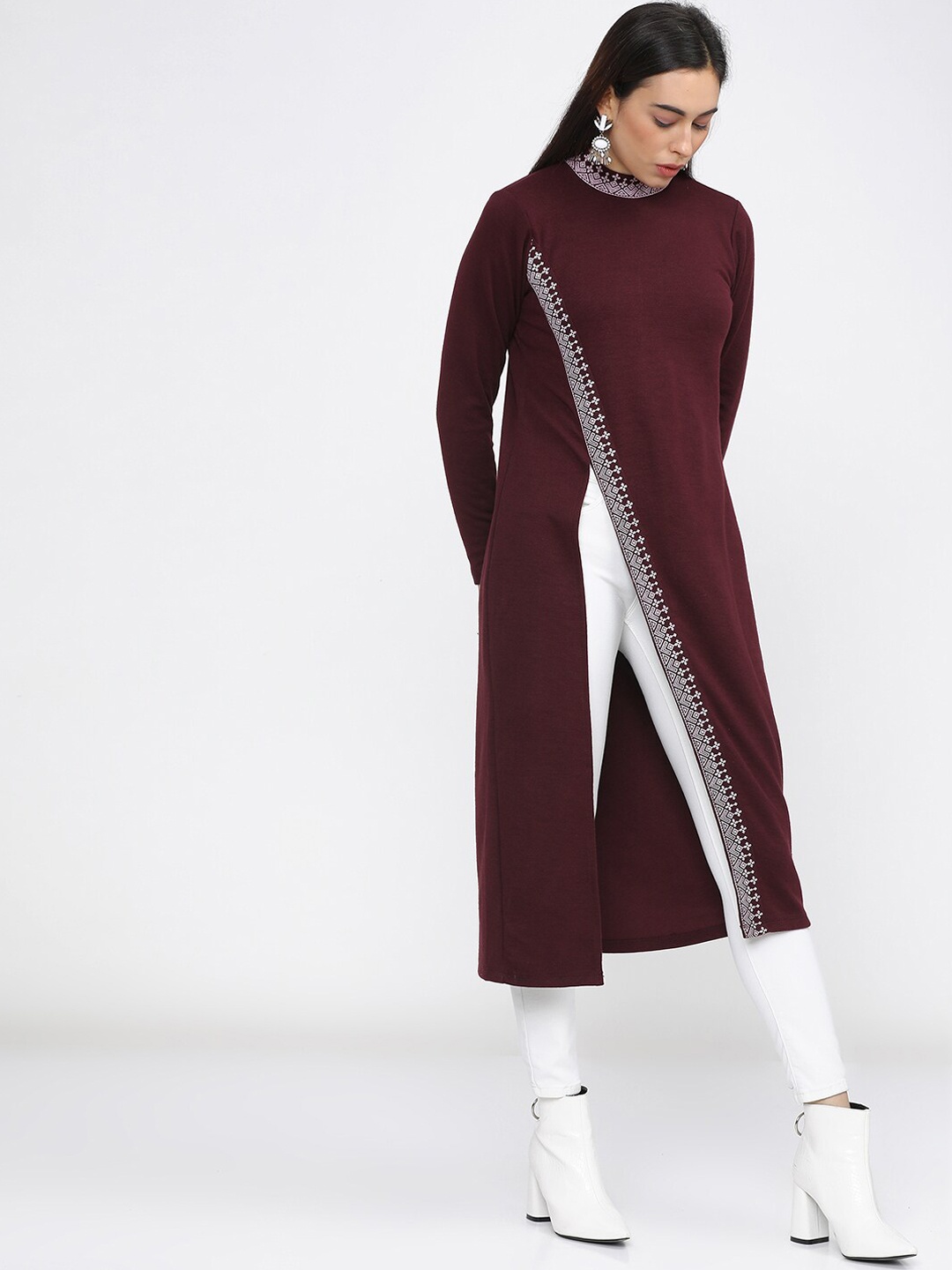 

Vishudh Women Maroon Kurta