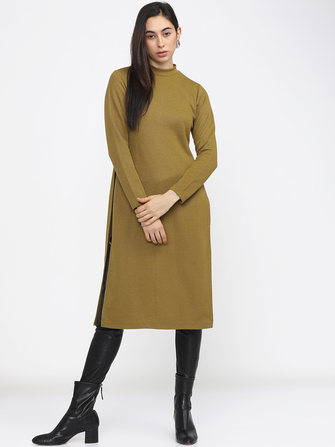 

Vishudh Women Olive Green Solid Straight Kurta