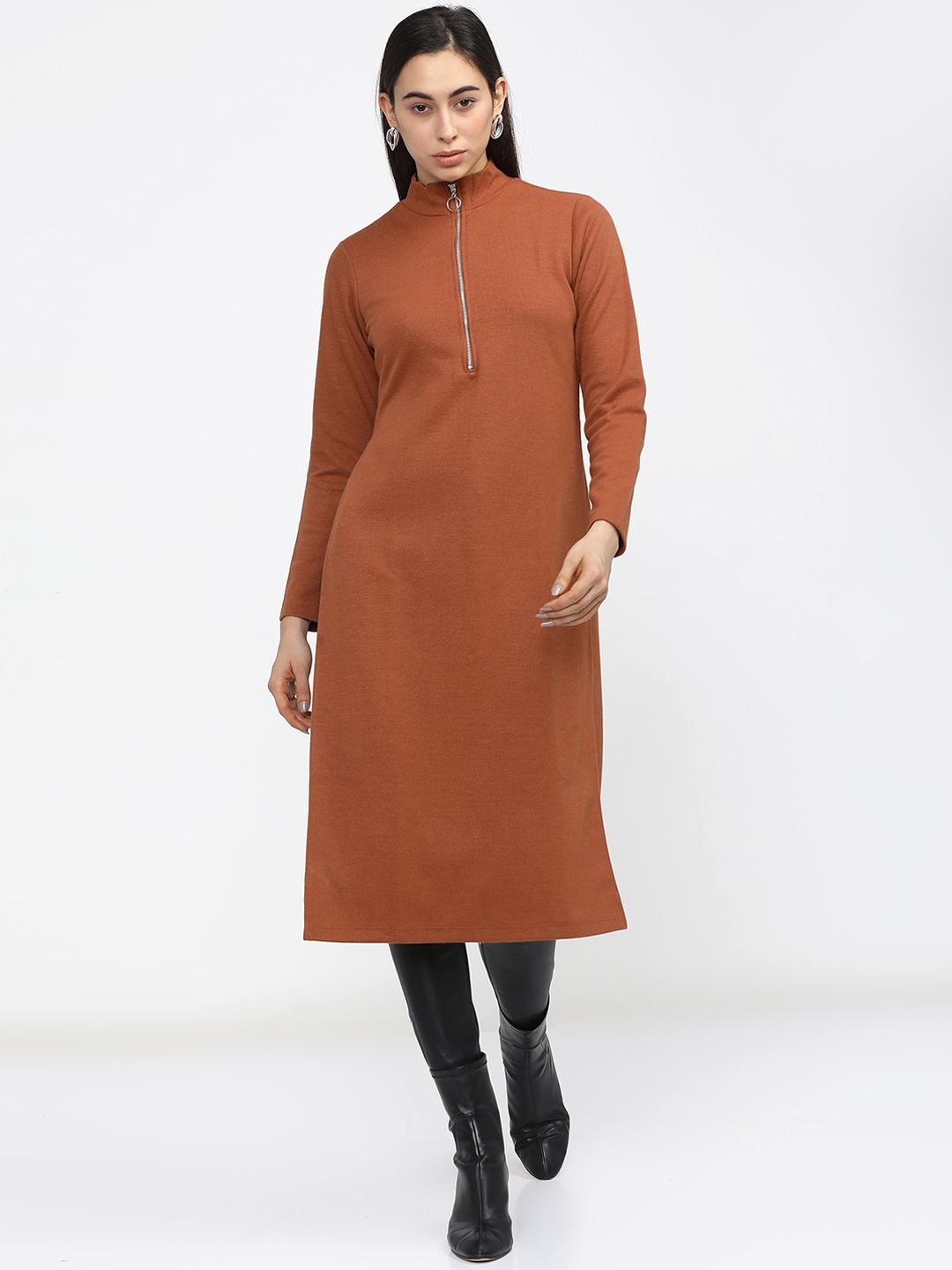 

Vishudh Women Orange Gotta Patti Kurta