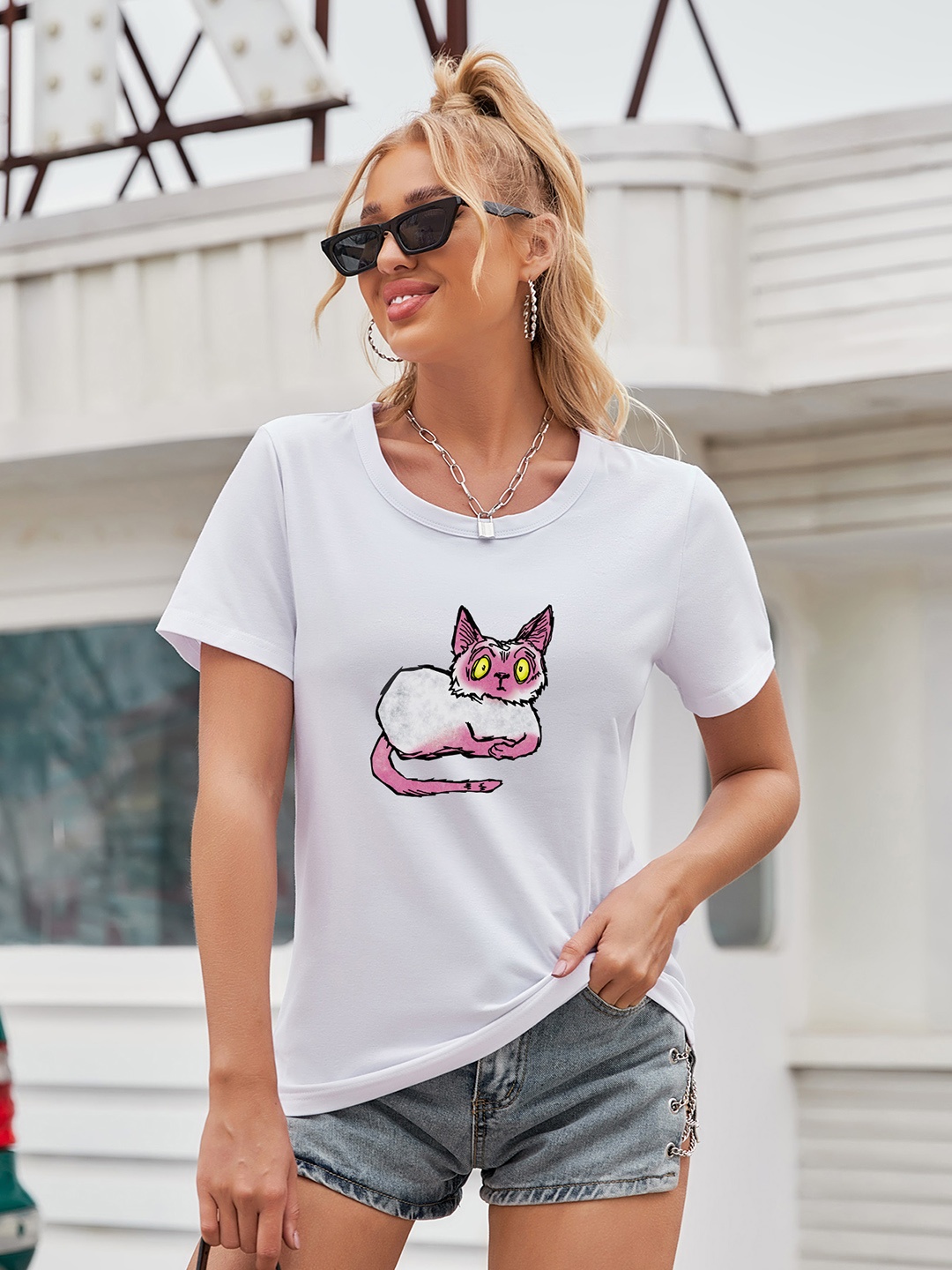 

URBANIC Women White & Pink Printed T-shirt