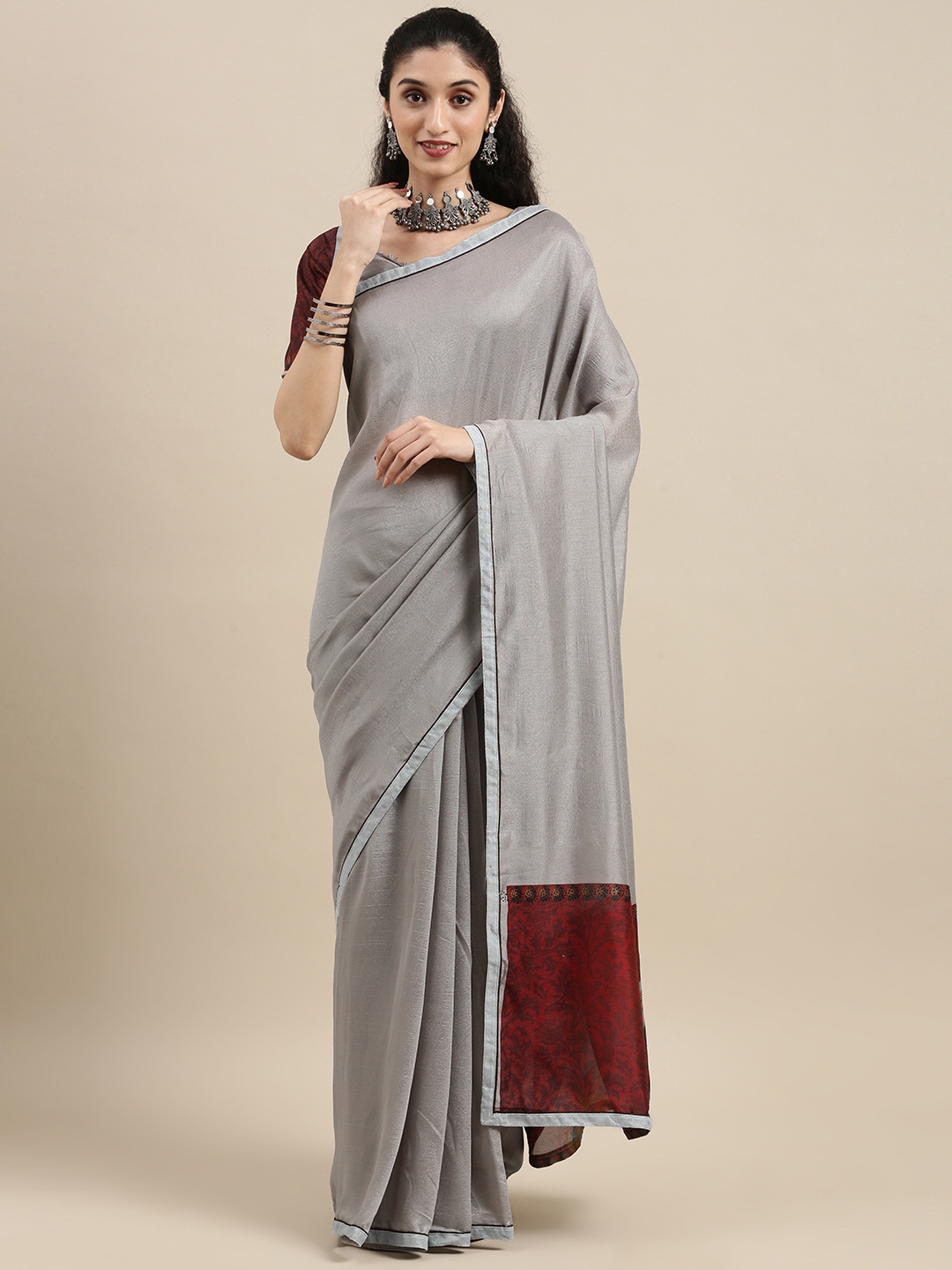 

Mitera Grey Pure Georgette Saree