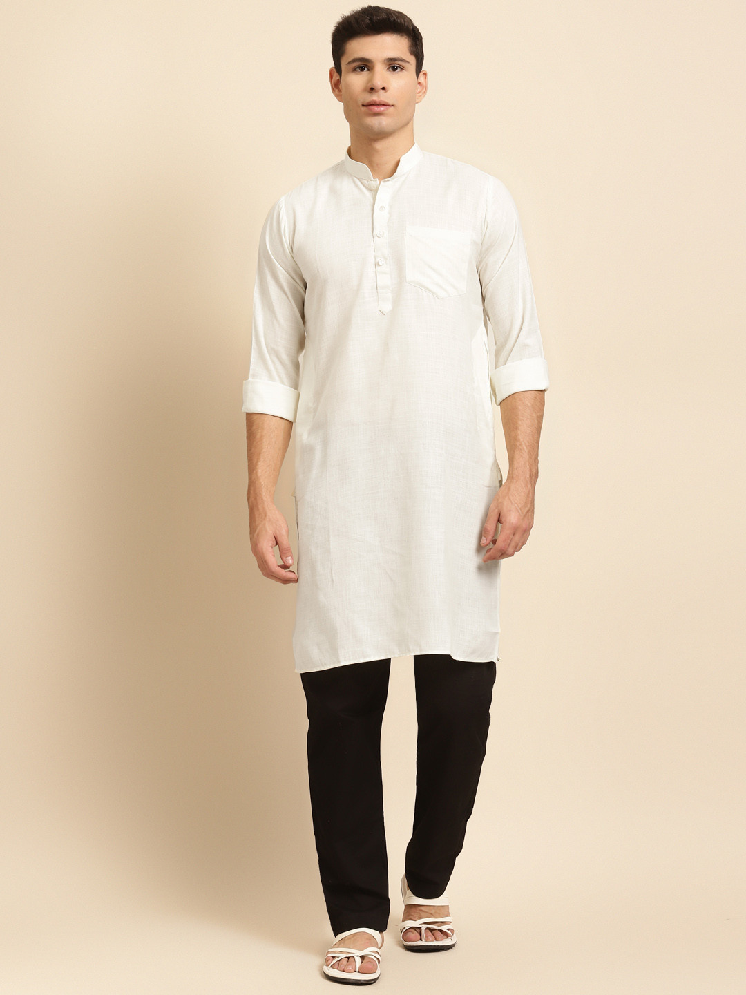 

RAJUBHAI HARGOVINDAS Men Off-White Solid Straight Kurta