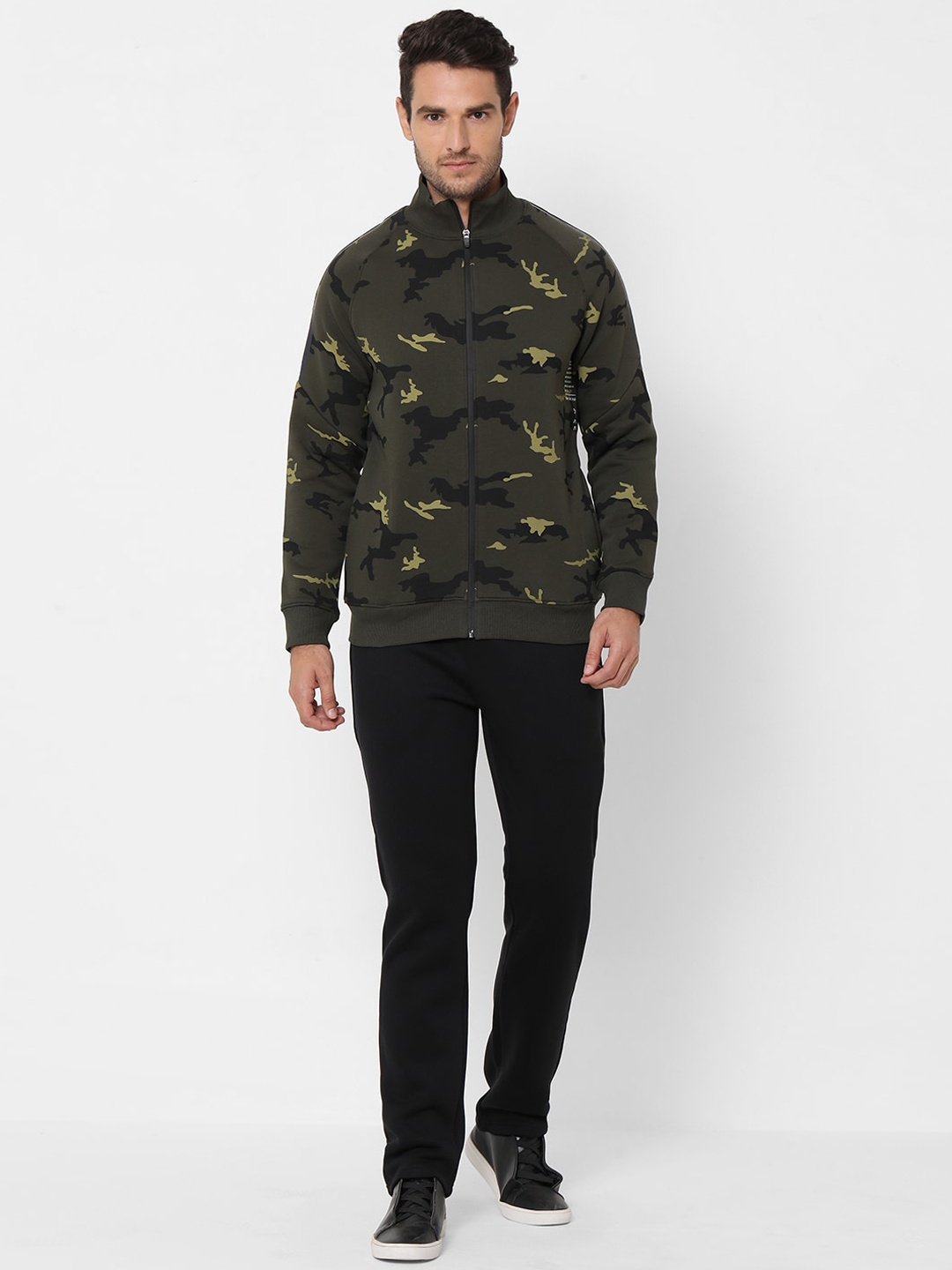 

Sweet Dreams Men Olive & Black Camouflage Printed Track Suit