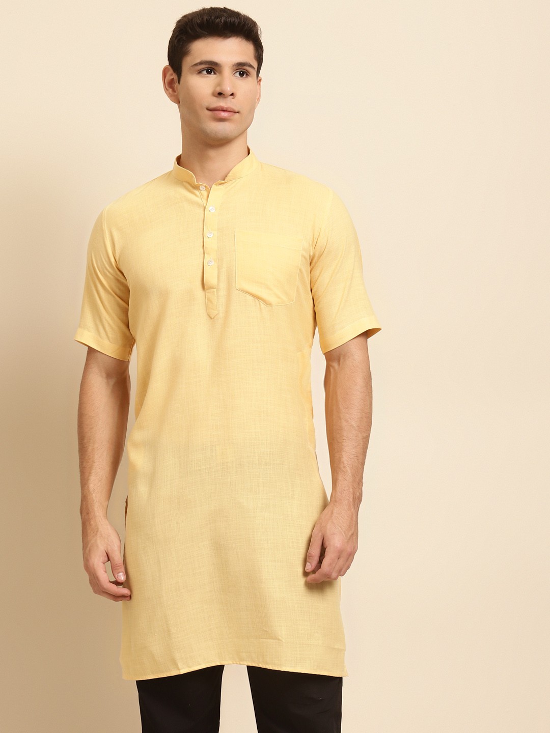 

RAJUBHAI HARGOVINDAS Men Cream-Coloured Solid Straight Kurta