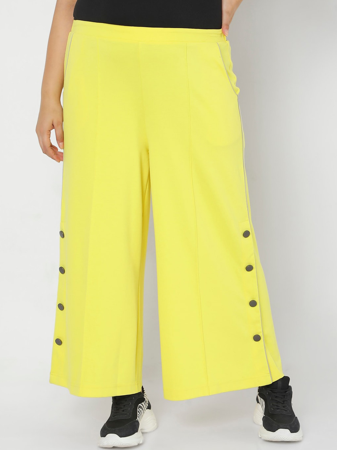 

VERO MODA CURVE Women Yellow Loose Fit High-Rise Parallel Trousers