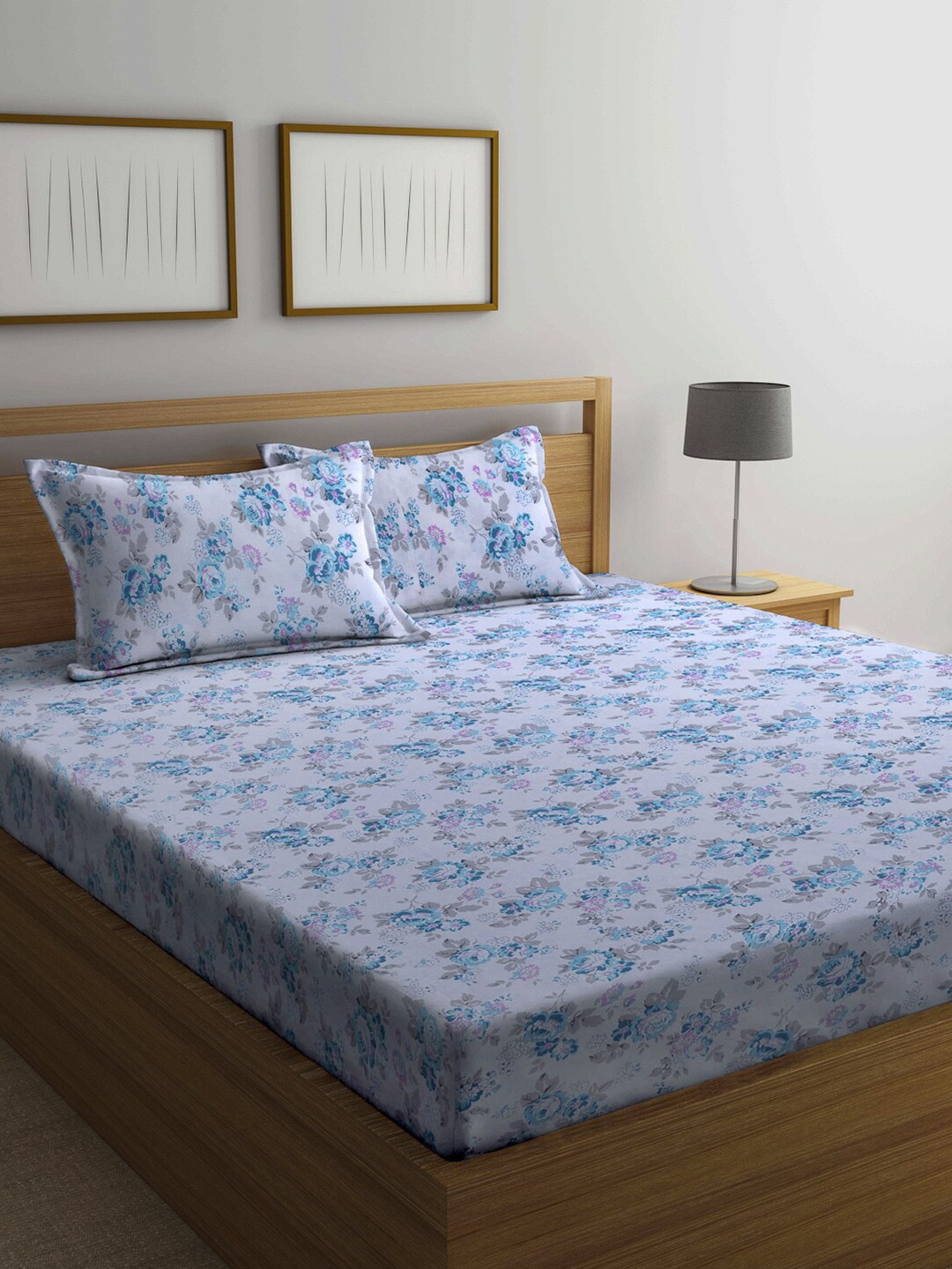 

KLOTTHE Blue & White Floral 210 TC King Bedsheet with 2 Pillow Covers
