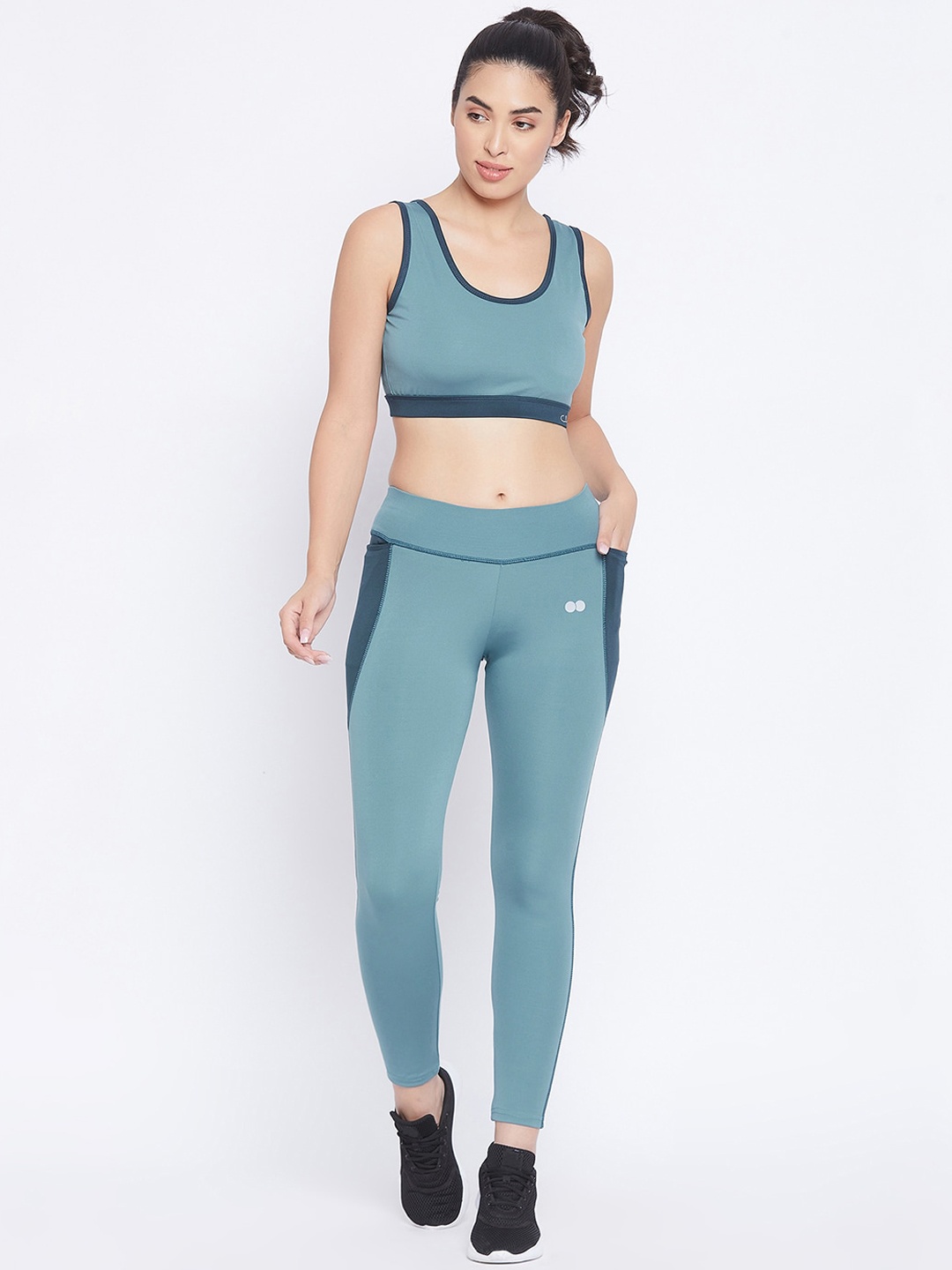 

Clovia Women Blue Solid Sports Tracksuit