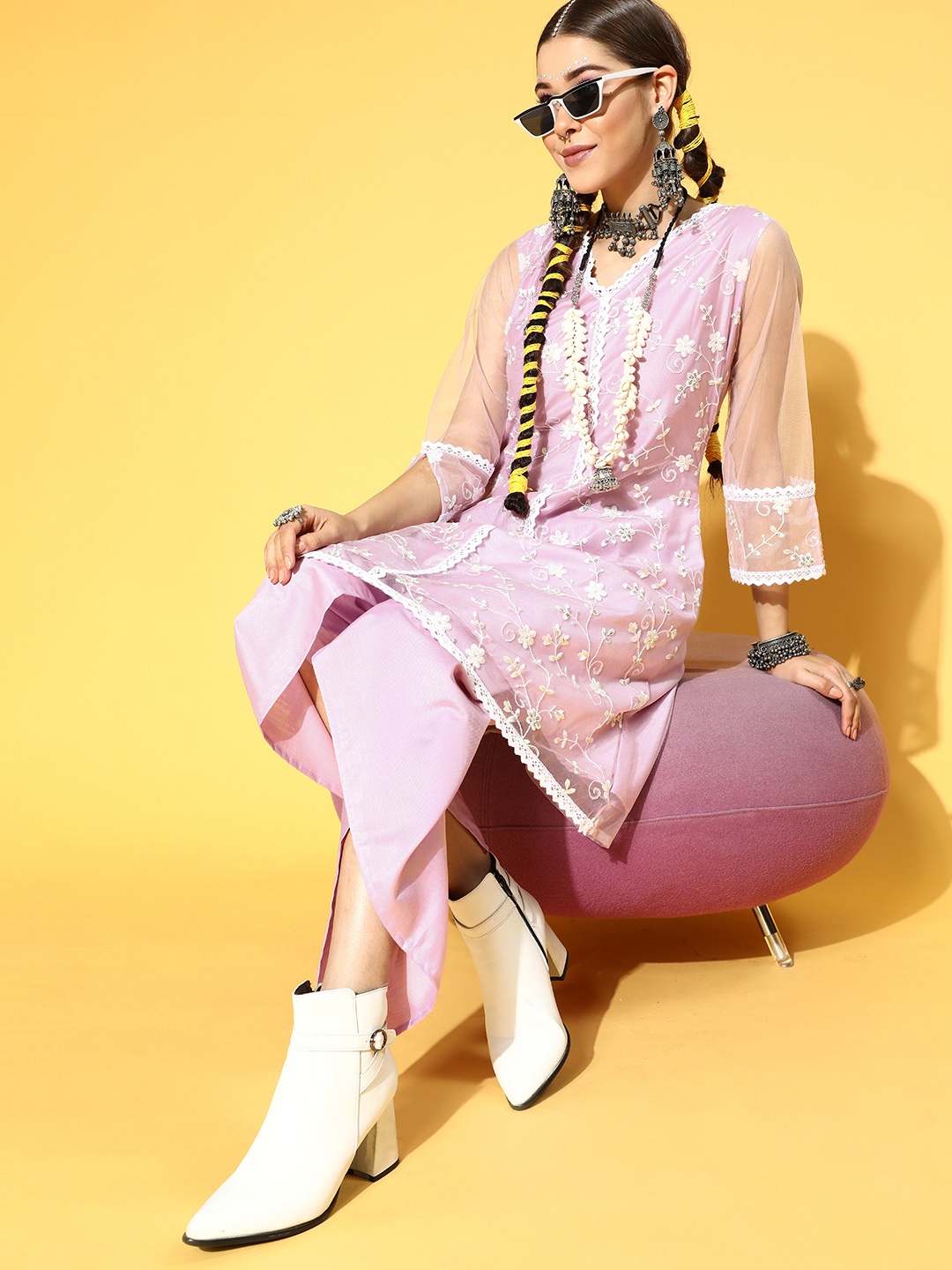 

Indo Era Women Pink & White Ethnic Motifs Embroidered Sequinned Kurta with Dhoti Pants