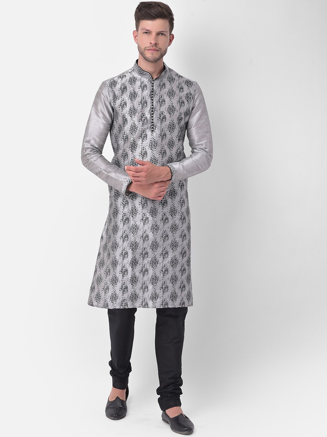 

DEYANN Men Silver-Toned Printed Regular Dupion Silk Kurta with Churidar