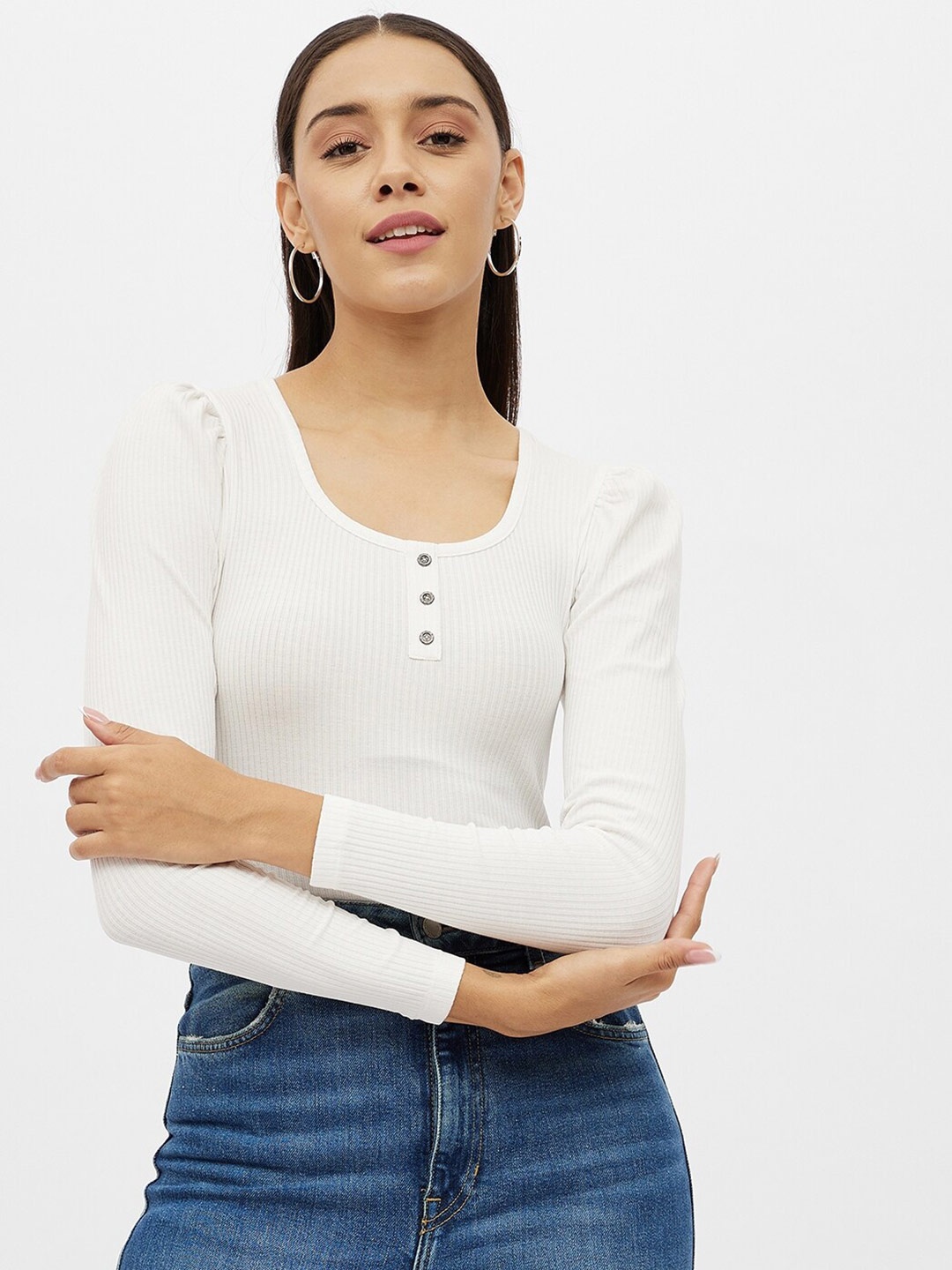 

Harpa Woman White Fitted Top