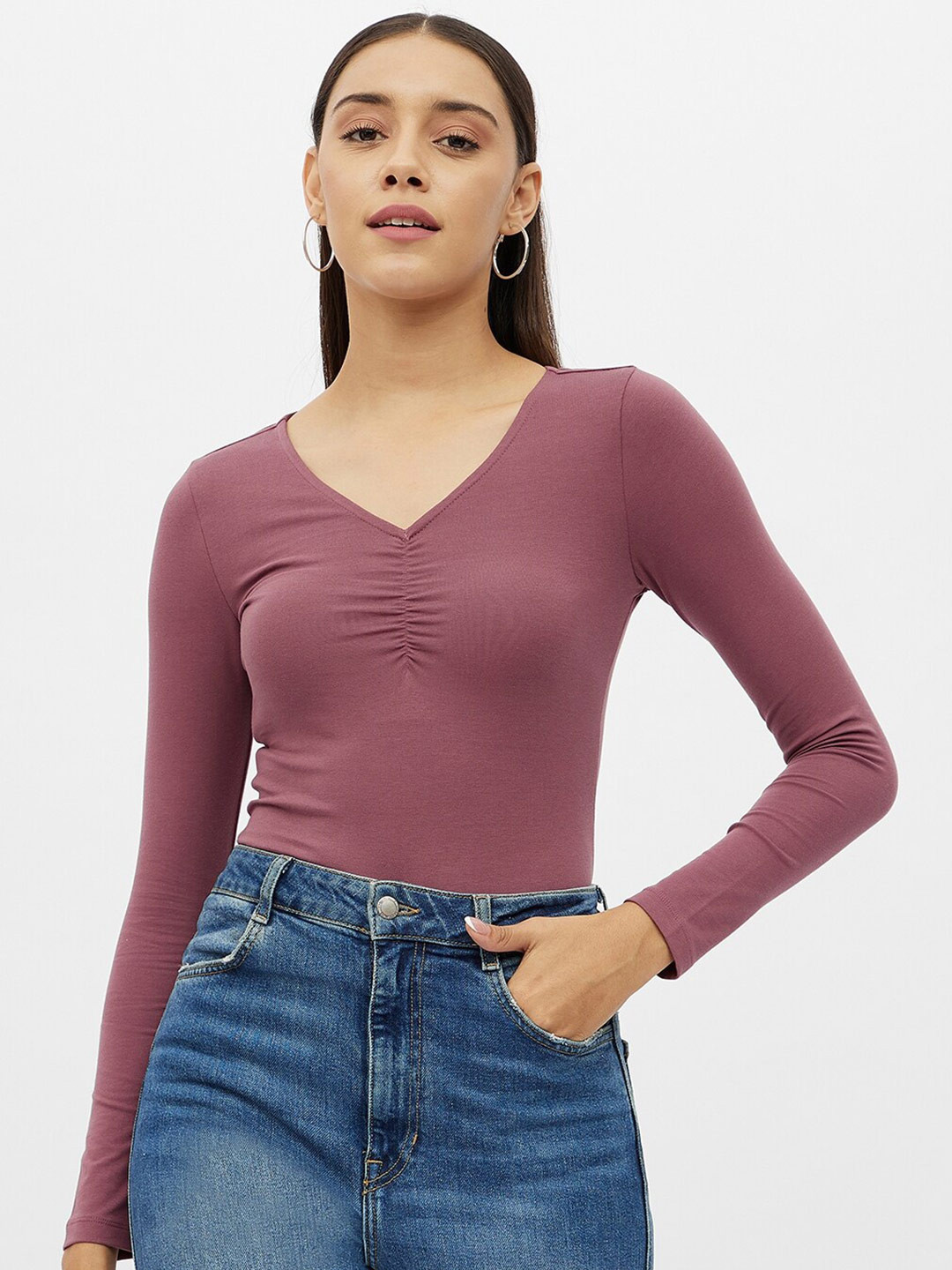 

Harpa Women Pink Solid V-neck Fitted Top