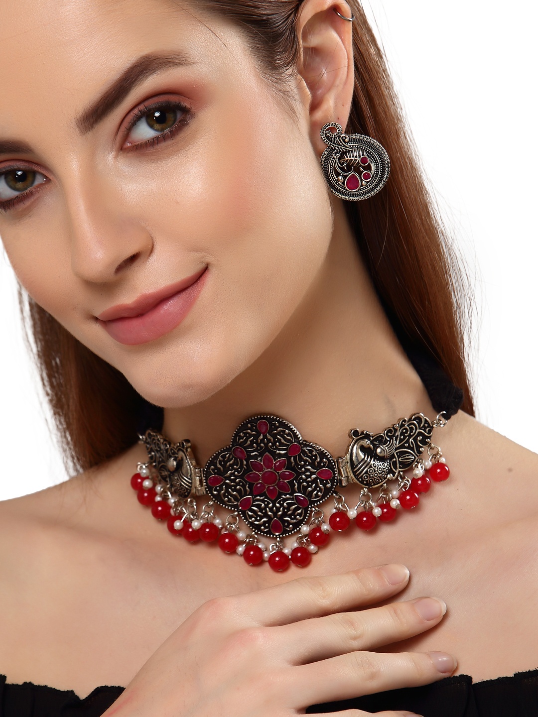 

Shining Diva Woman Oxidised Red & White Crystal-Studded Traditional Jewellery Set, Silver