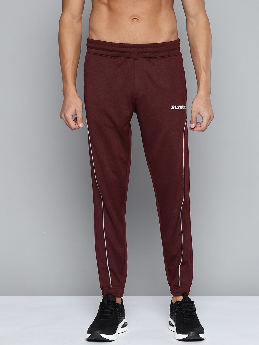 

Slazenger Men Maroon Brand Logo Printed Joggers