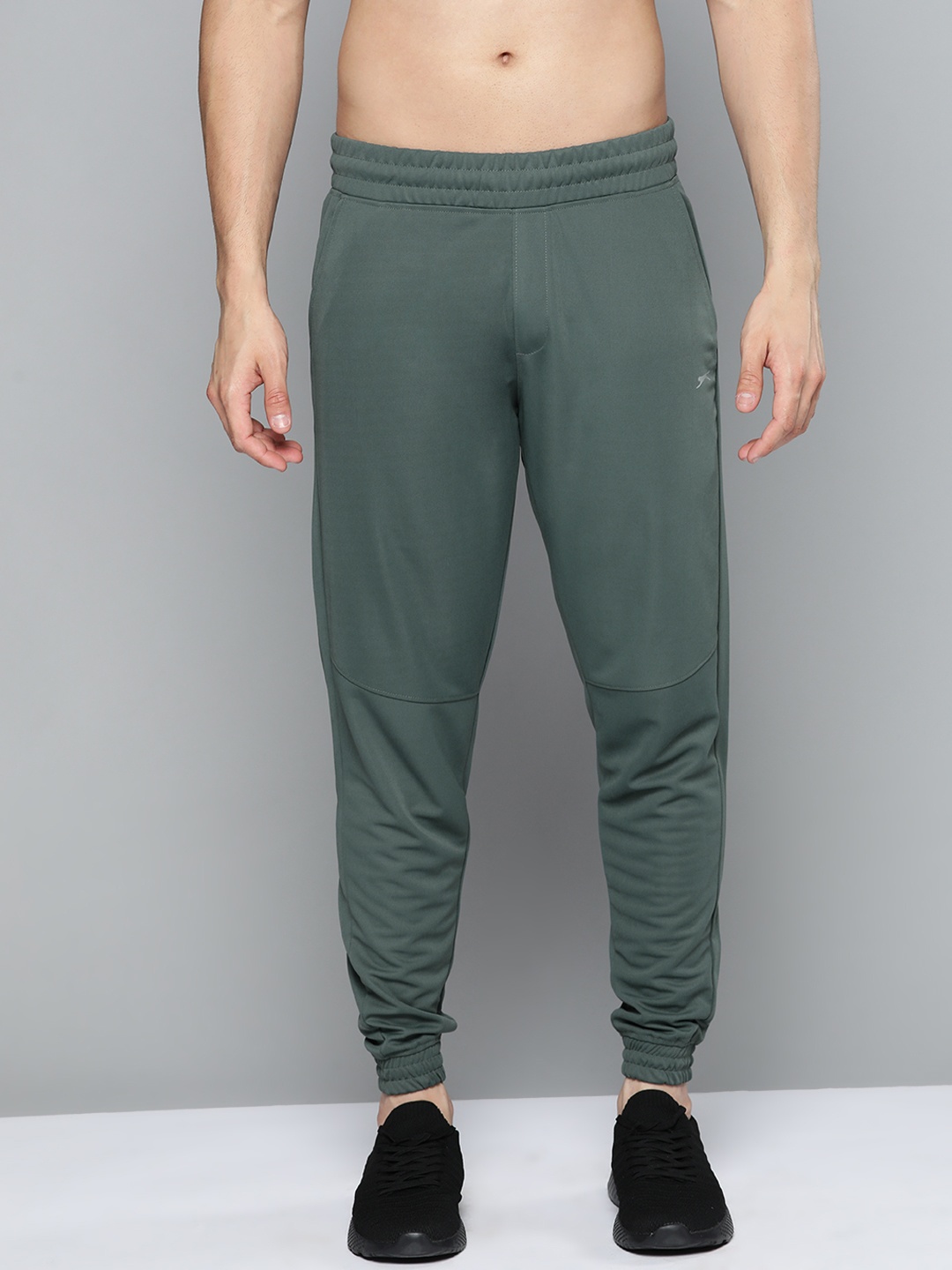 

Slazenger Men Charcoal Grey Solid Running Rapid-Dry Joggers