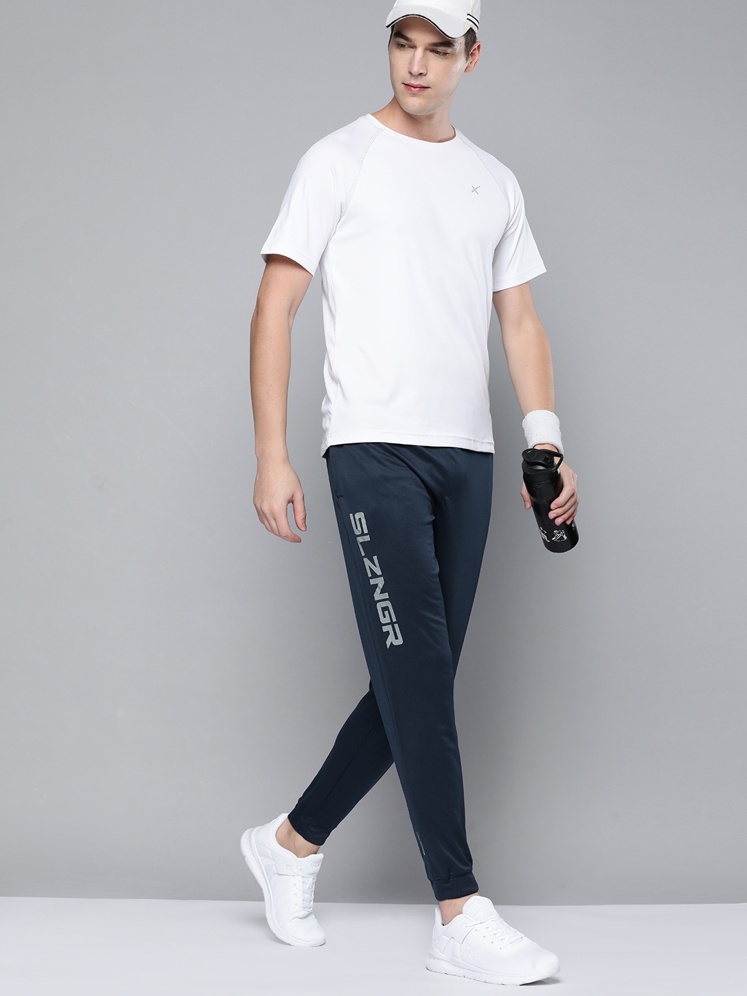 

Slazenger Men Navy Blue Brand Logo Printed Knitted Joggers