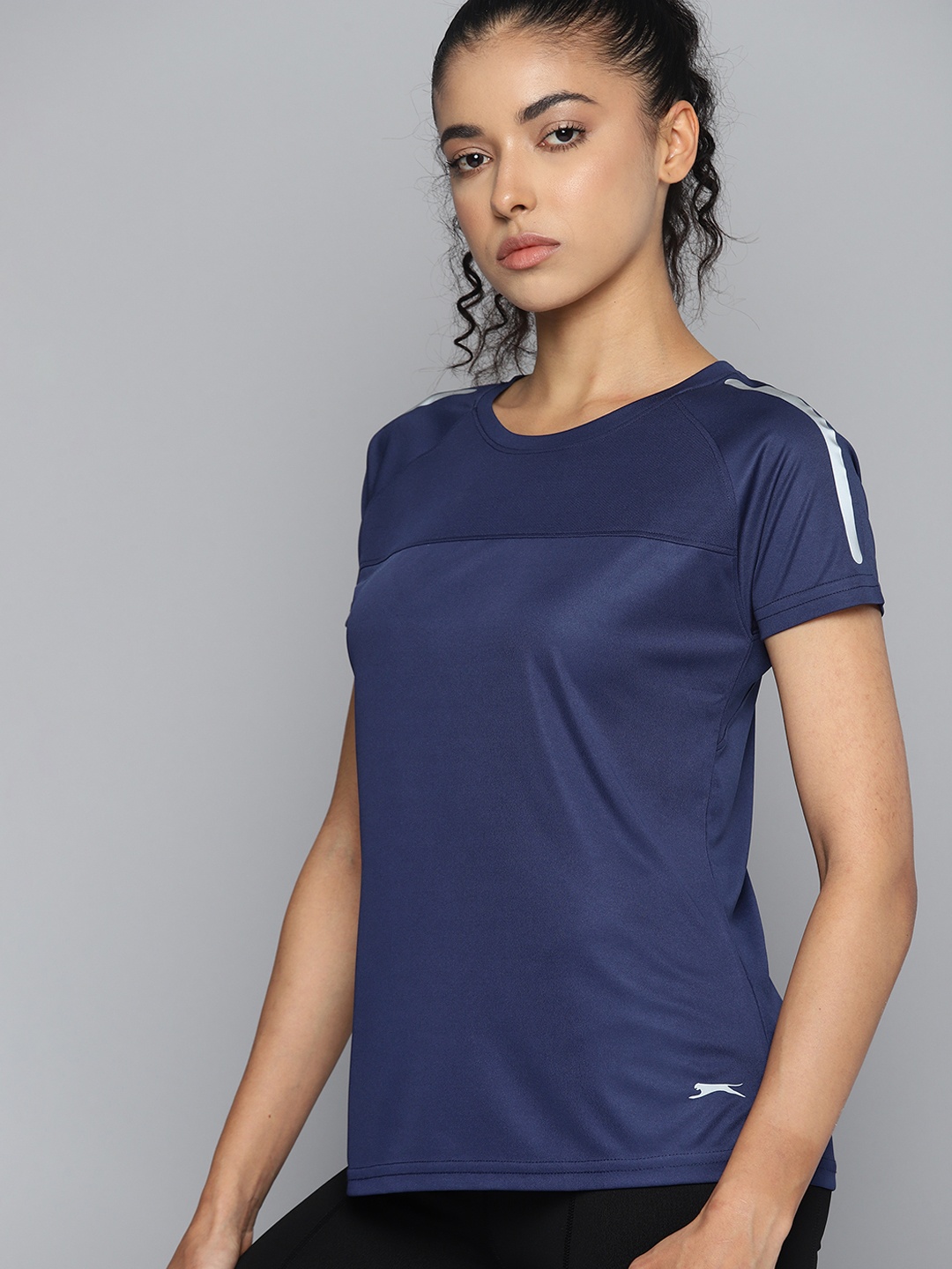 

Slazenger Women Solid T-shirt with Reflective Stripes, Navy blue
