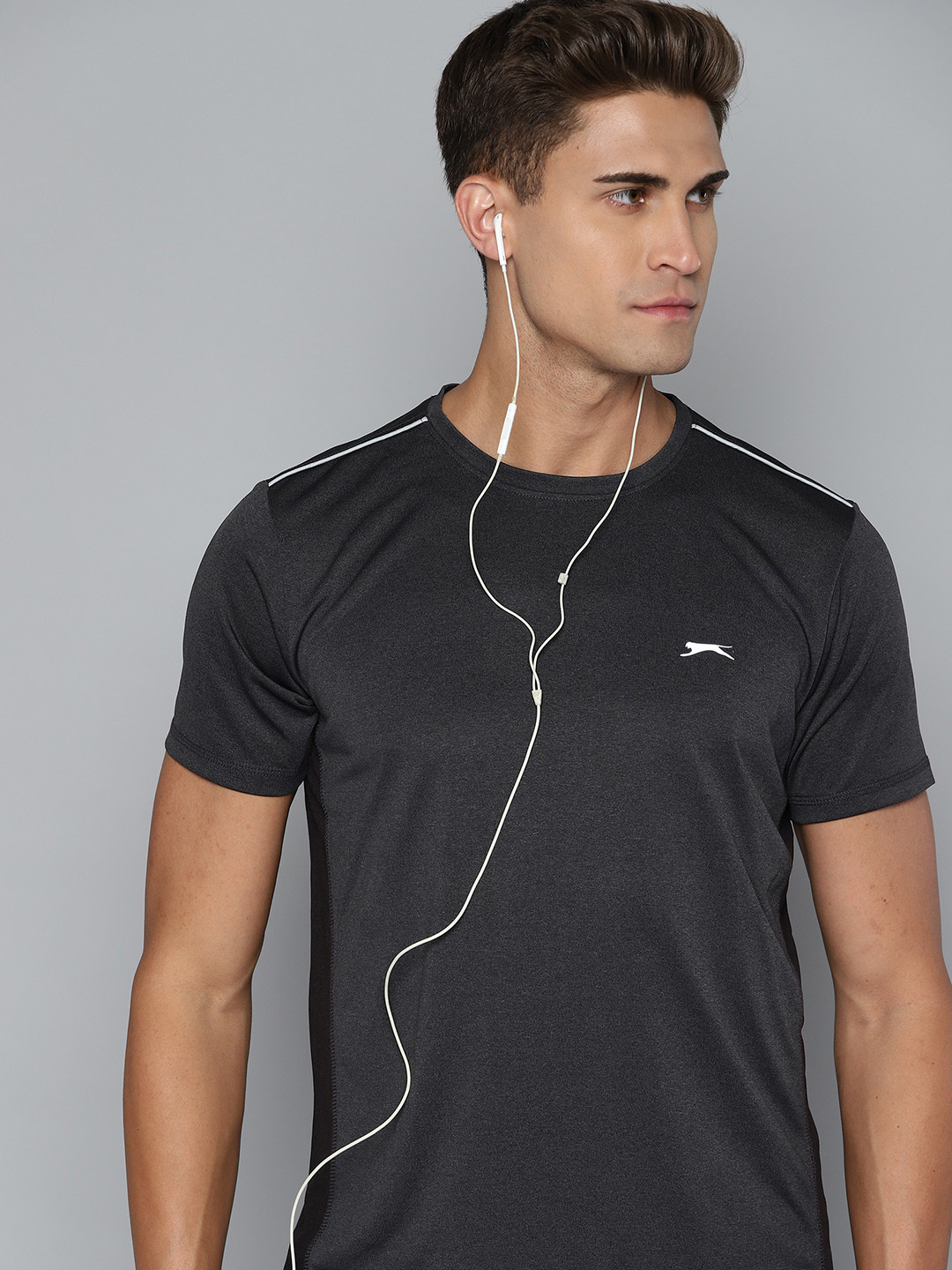 

Slazenger Men Charcoal Grey Solid T-shirt