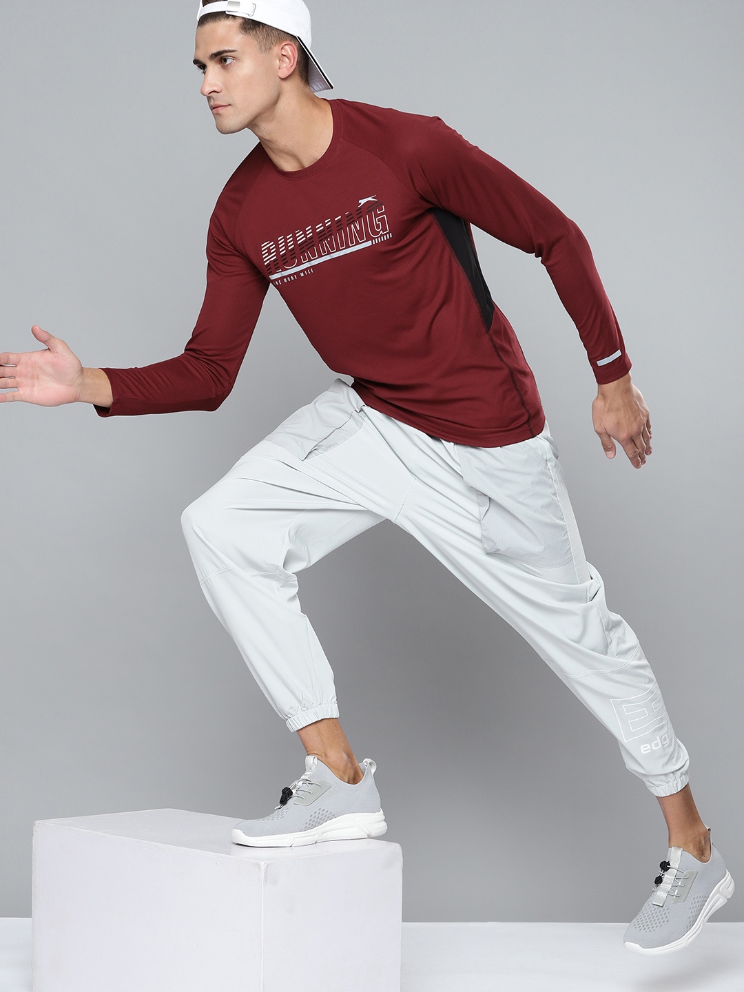 

Slazenger Men Burgundy & White Typography Printed T-shirt