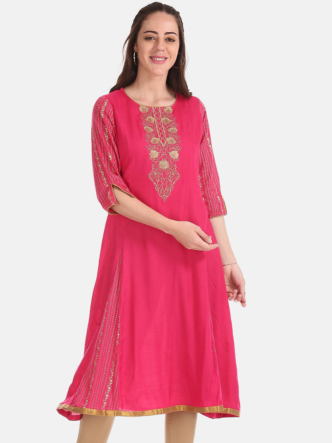 

Anahi Women Pink Floral Embroidered Thread Work Kurta