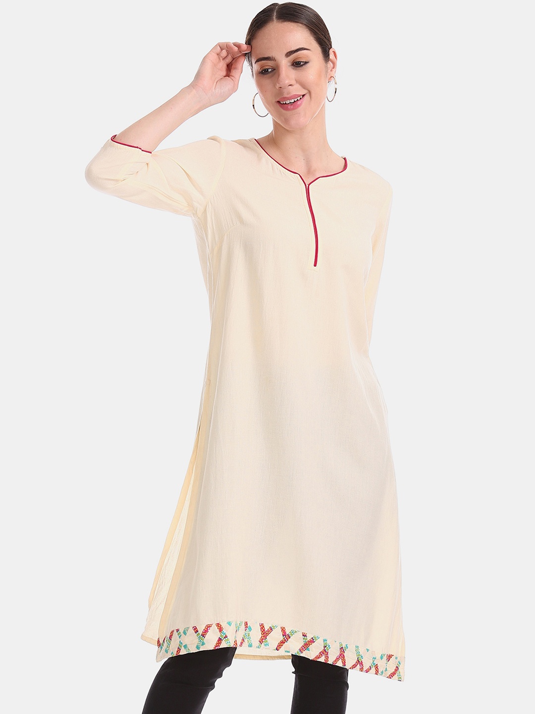 

Anahi Women Off White Solid Kurta With Jacket