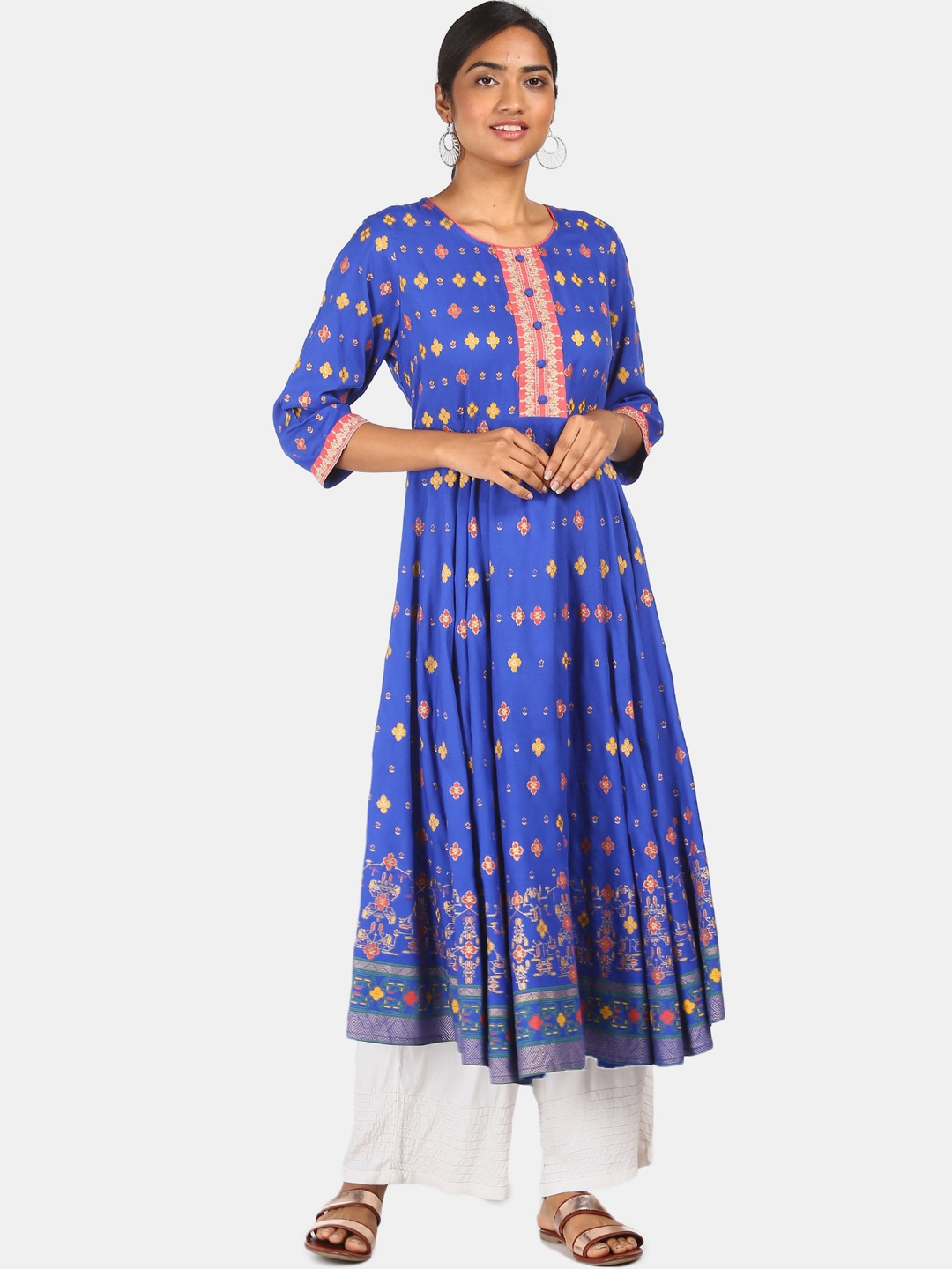 

Anahi Women Blue Floral Printed Thread Work Anarkali Kurta