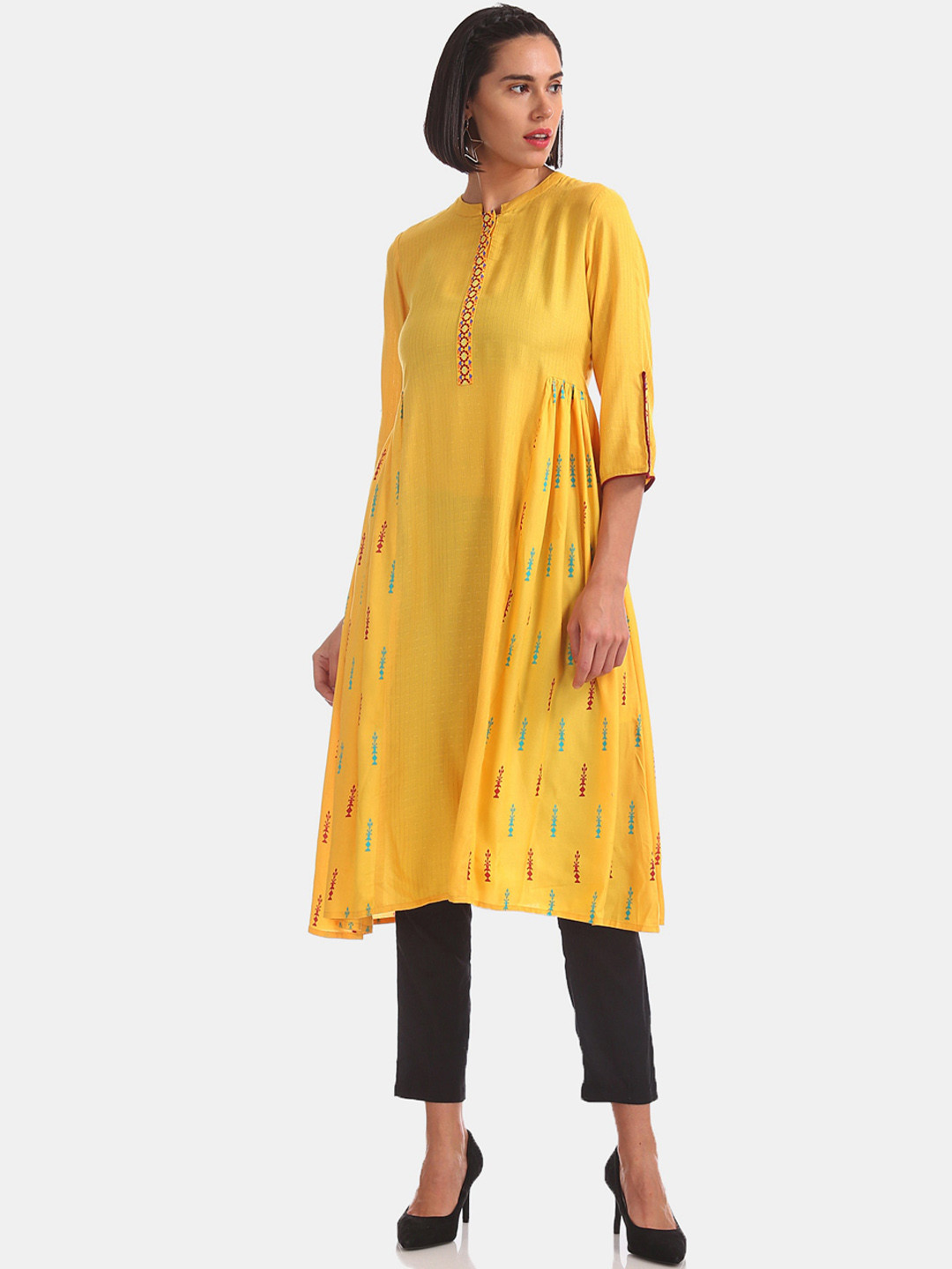

Anahi Women Yellow Striped Kurta