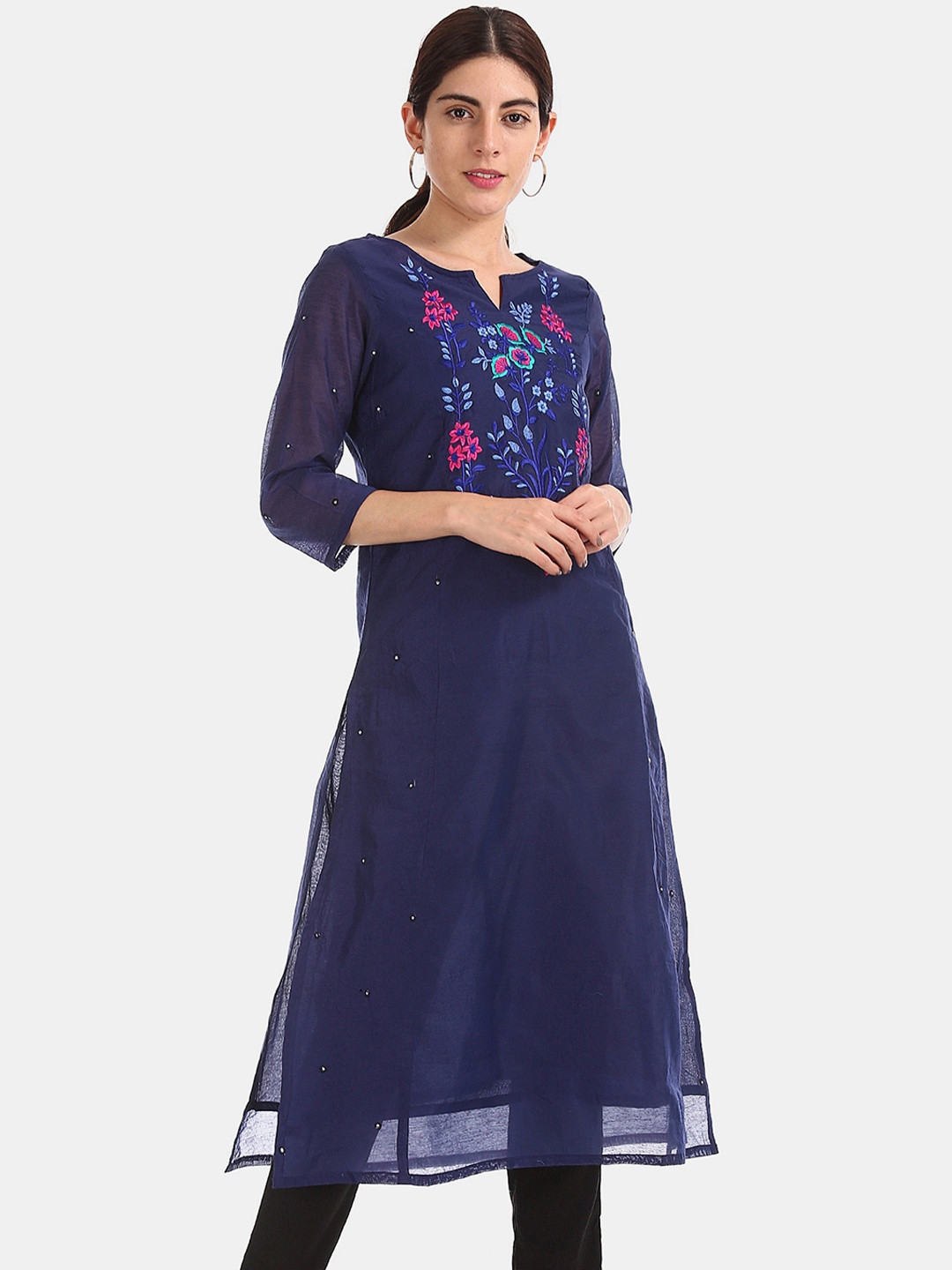 

Anahi Women Blue Floral Embroidered Kurta