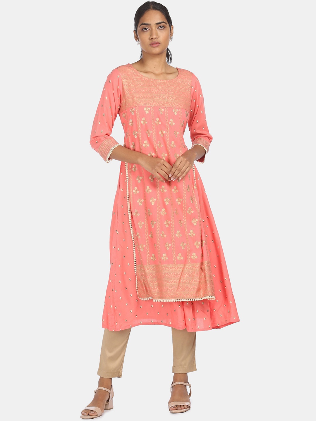 

Anahi Women Pink Thread Work Kurta