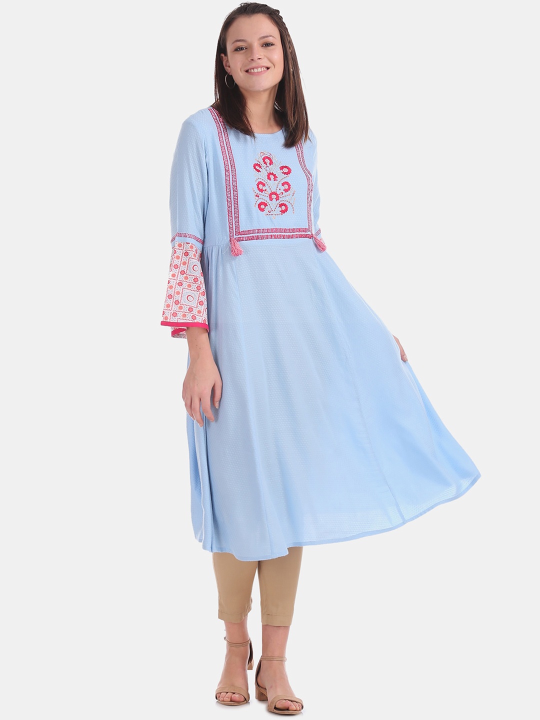 

Anahi Women Blue Embellished Anarkali Kurta
