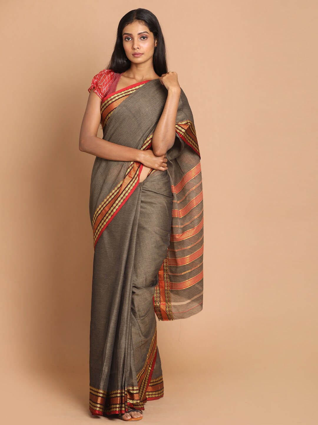 

Saranee Grey & Gold-Toned Zari Pure Cotton Saree
