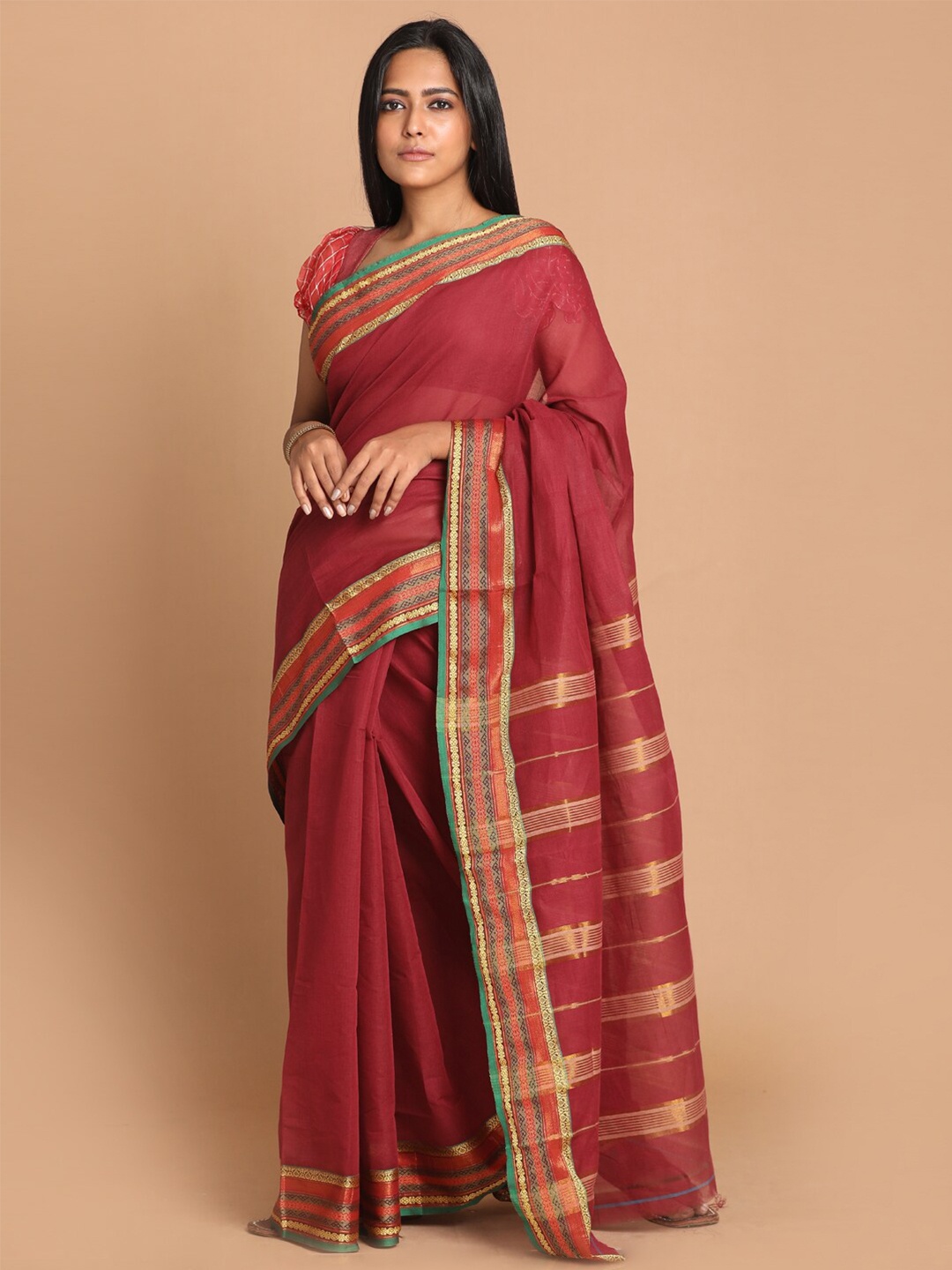 

Indethnic Magenta & Gold-Toned Woven Design Zari Pure Cotton Saree